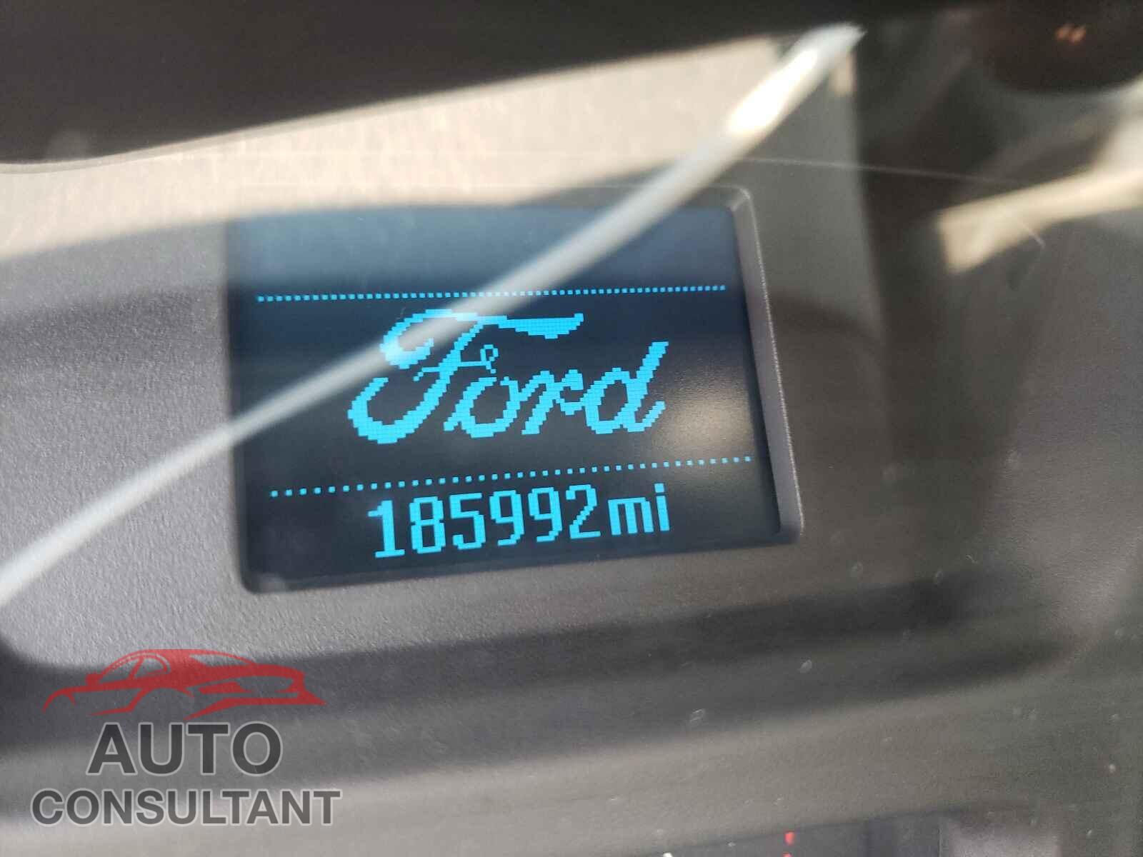FORD TRANSIT CO 2017 - 1FTYE2CM5HKA13812