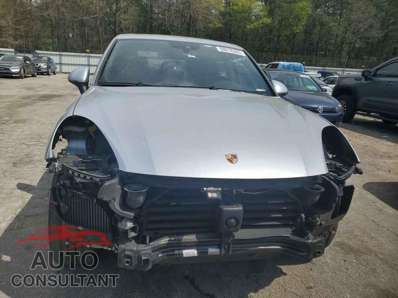 PORSCHE CAYENNE 2017 - WP1AB2A28HLA51118