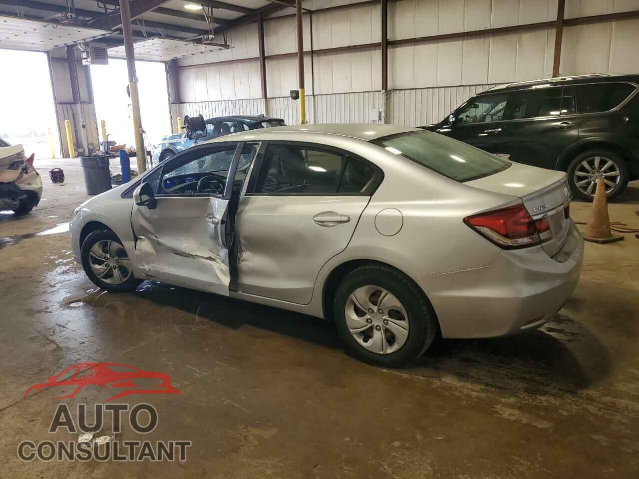 HONDA CIVIC 2013 - 2HGFB2F58DH581270