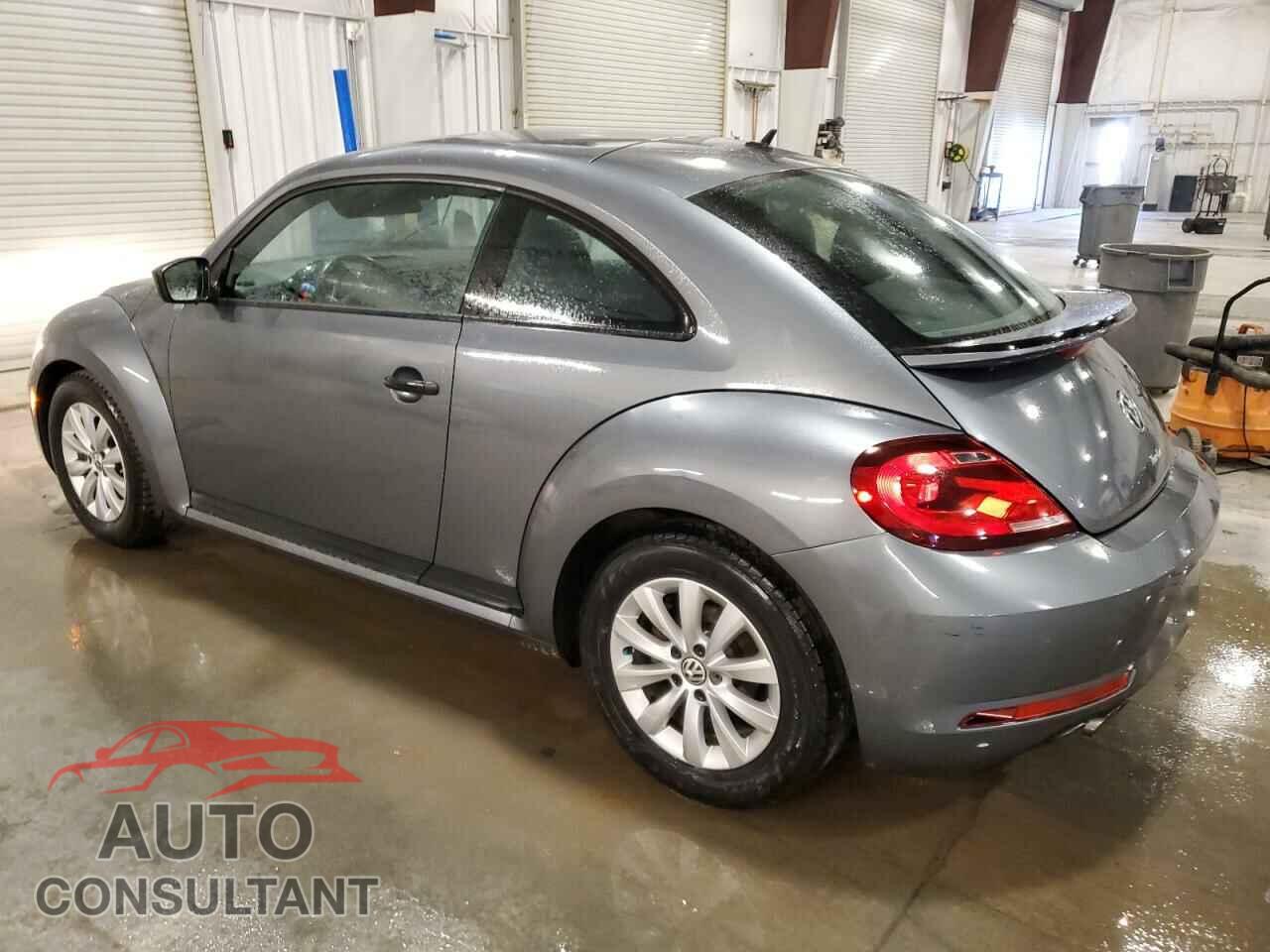 VOLKSWAGEN BEETLE 2017 - 3VWF17AT9HM604385