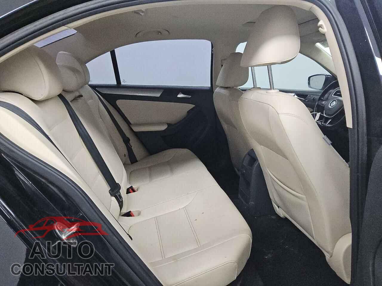 VOLKSWAGEN JETTA 2017 - 3VWDB7AJ3HM240743