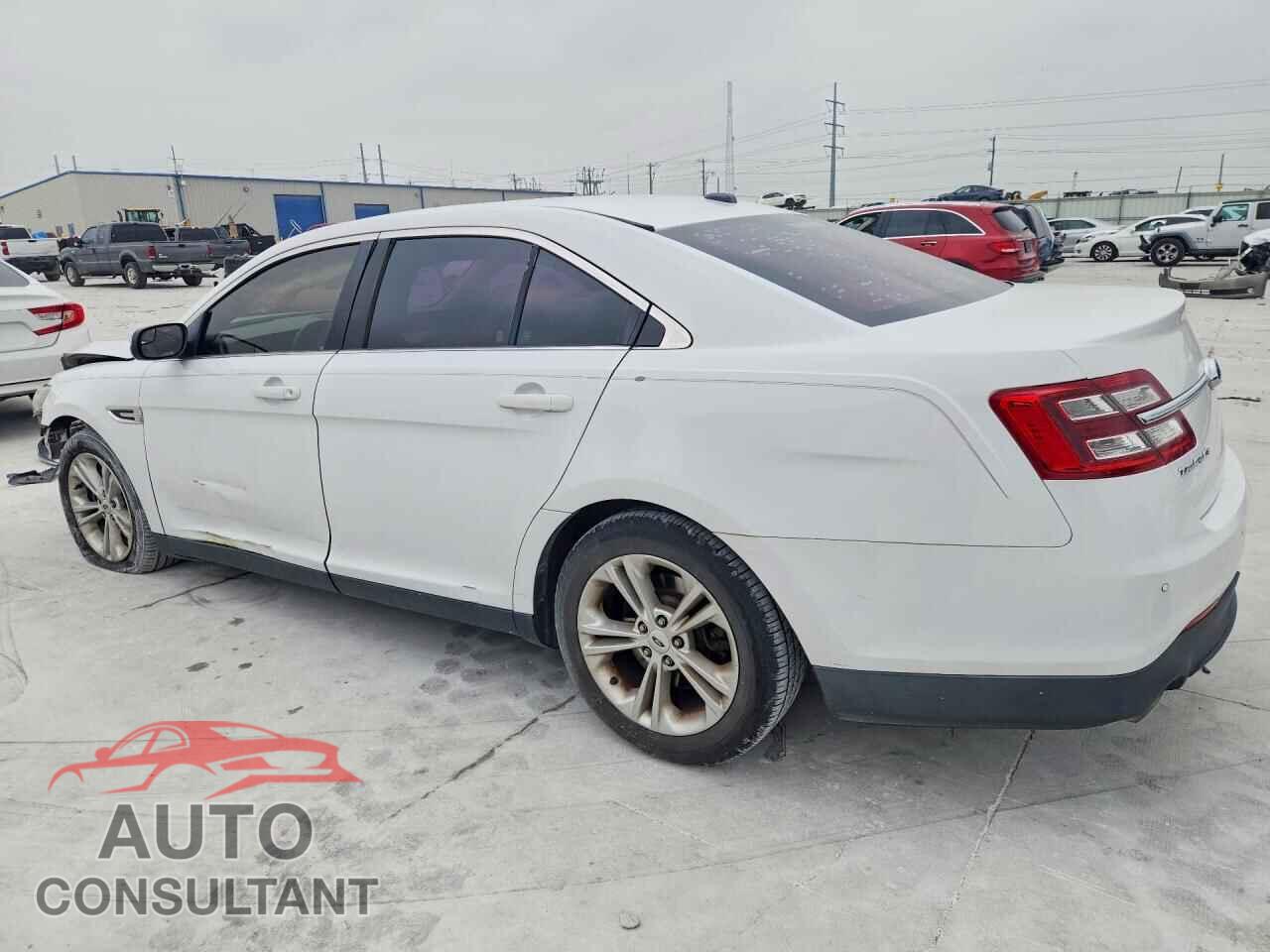 FORD TAURUS 2015 - 1FAHP2E82FG173341
