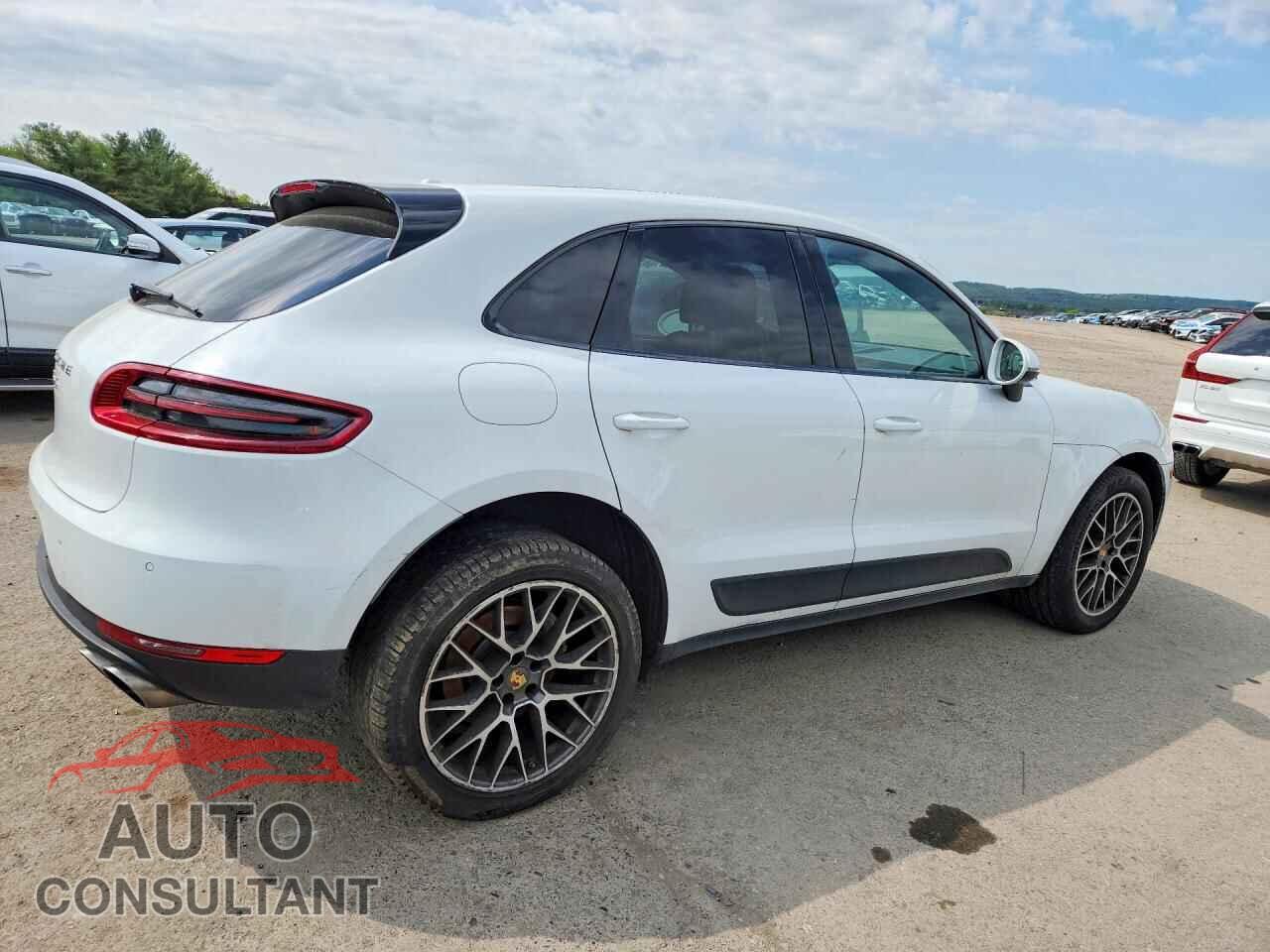 PORSCHE MACAN 2015 - WP1AB2A55FLB41558