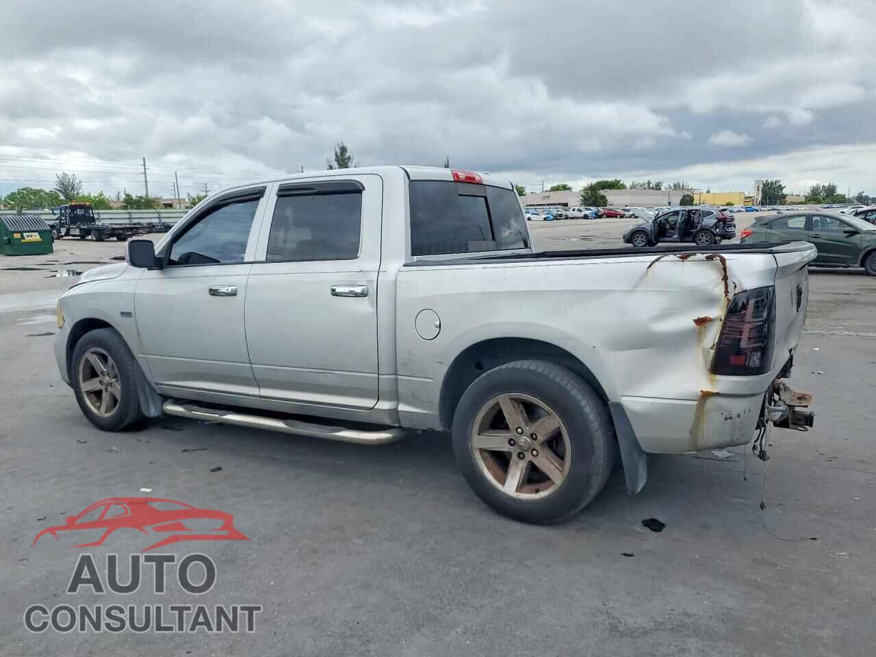 DODGE RAM 1500 2011 - 1D7RB1CT5BS596829