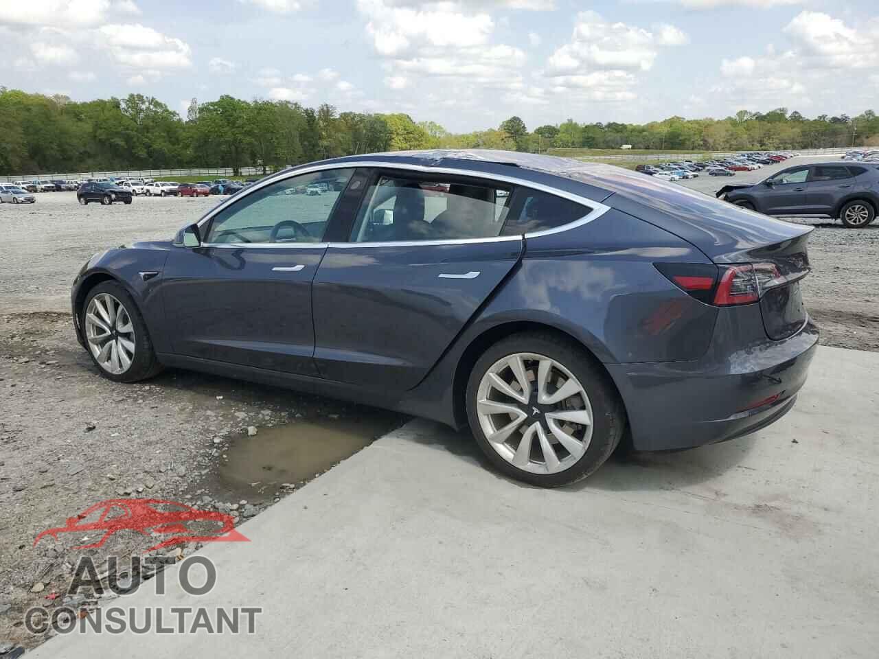 TESLA MODEL 3 2018 - 5YJ3E1EA3JF009509