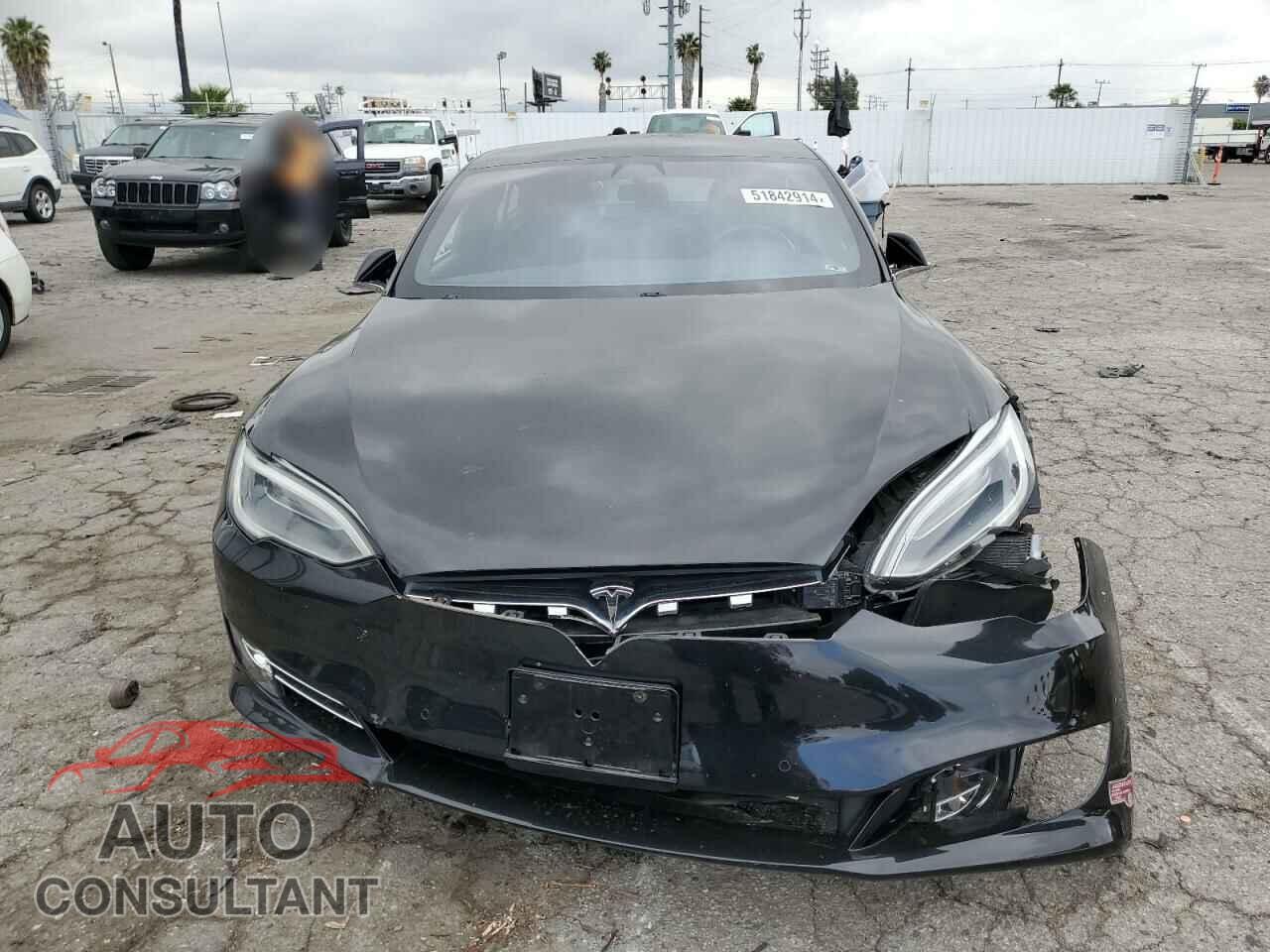 TESLA MODEL S 2018 - 5YJSA1E20JF261556