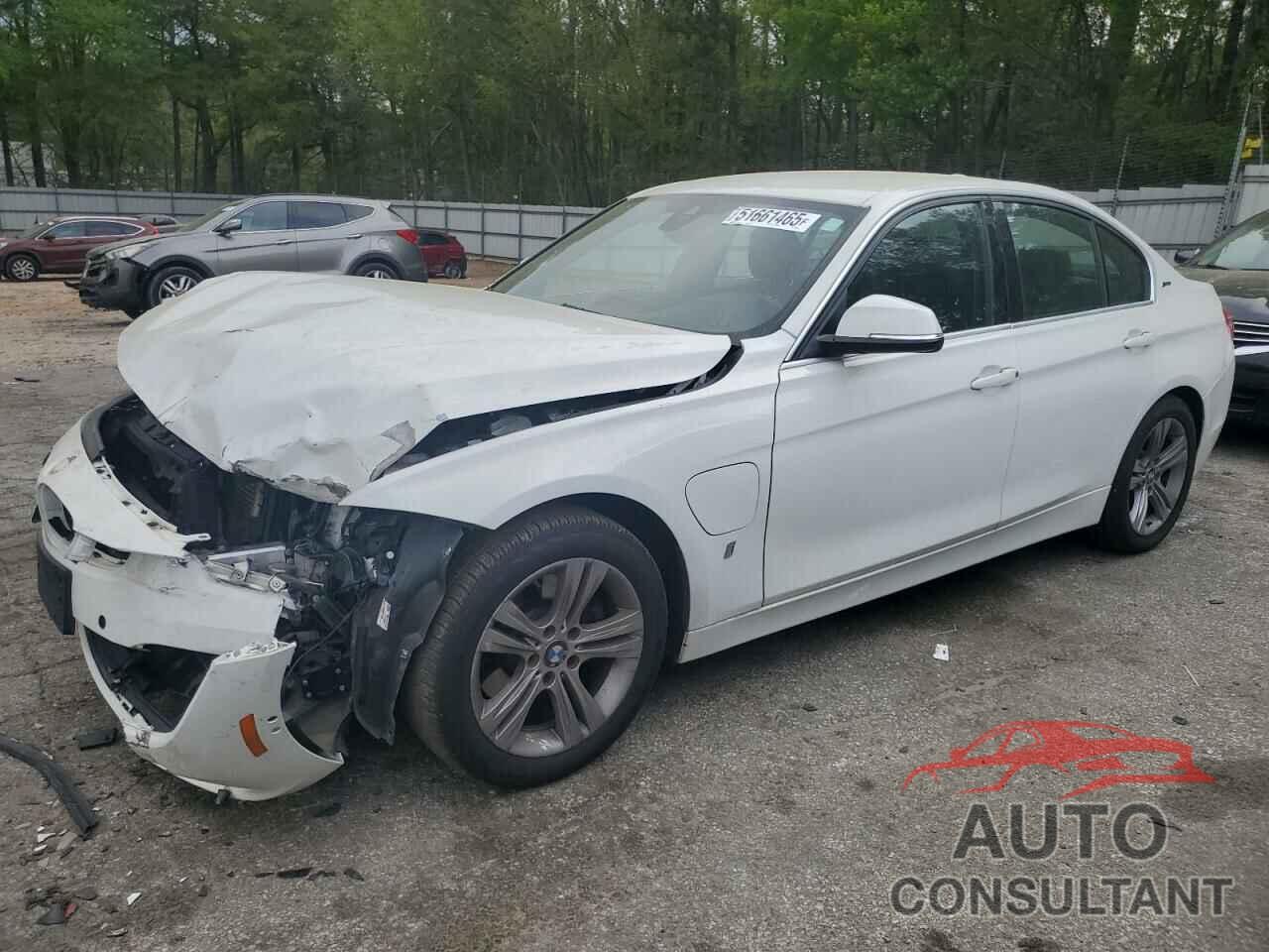 BMW 3 SERIES 2017 - WBA8E1C5XHK480367