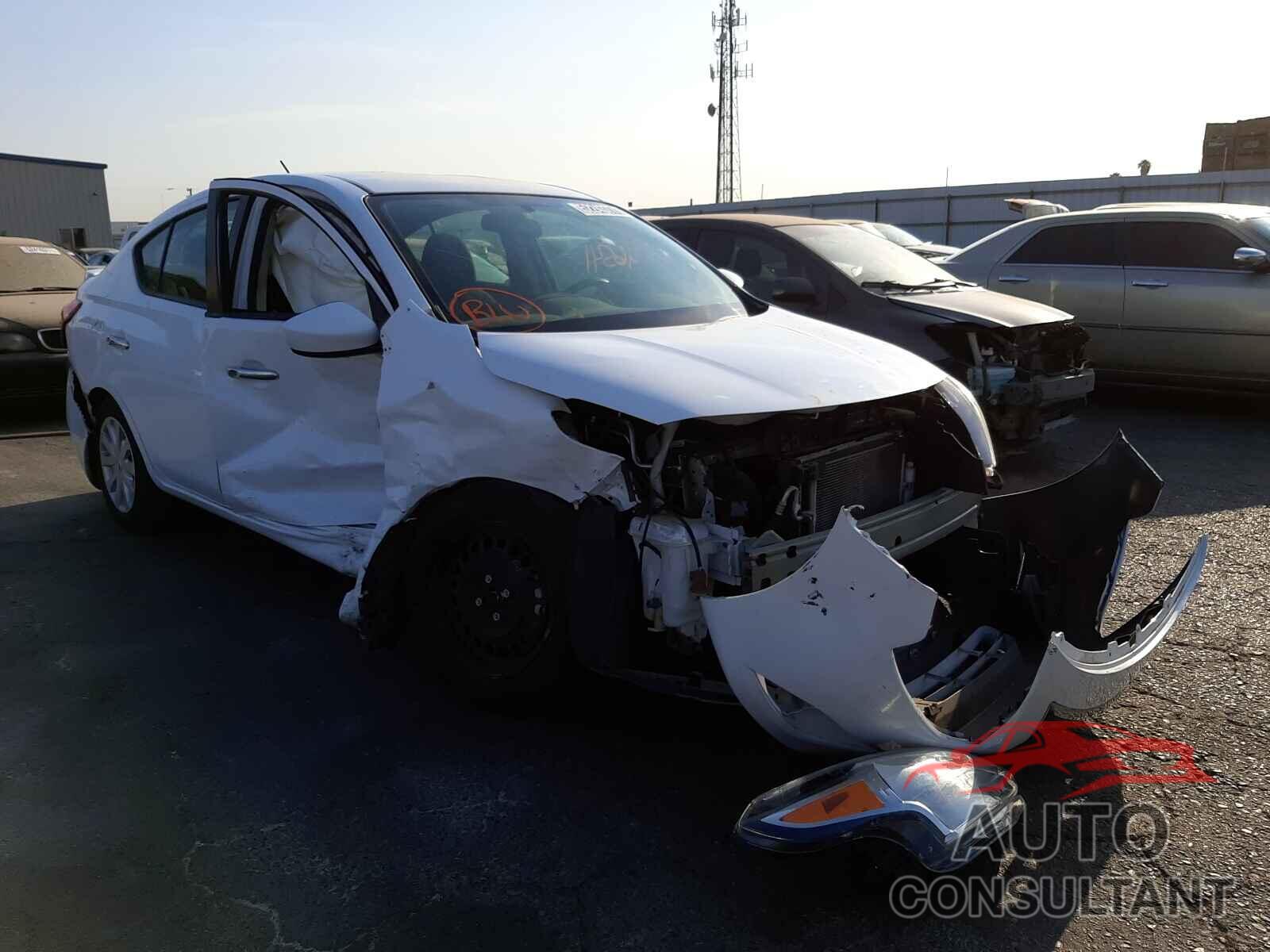 NISSAN VERSA 2019 - 3N1CN7AP4KL864819
