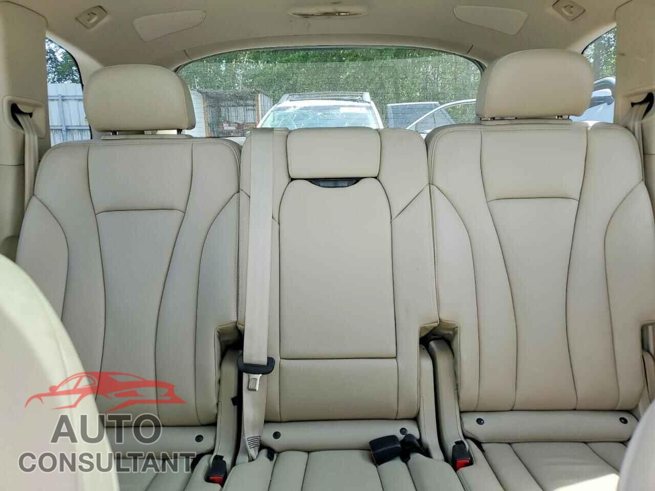 AUDI Q7 2018 - WA1LAAF76JD005325