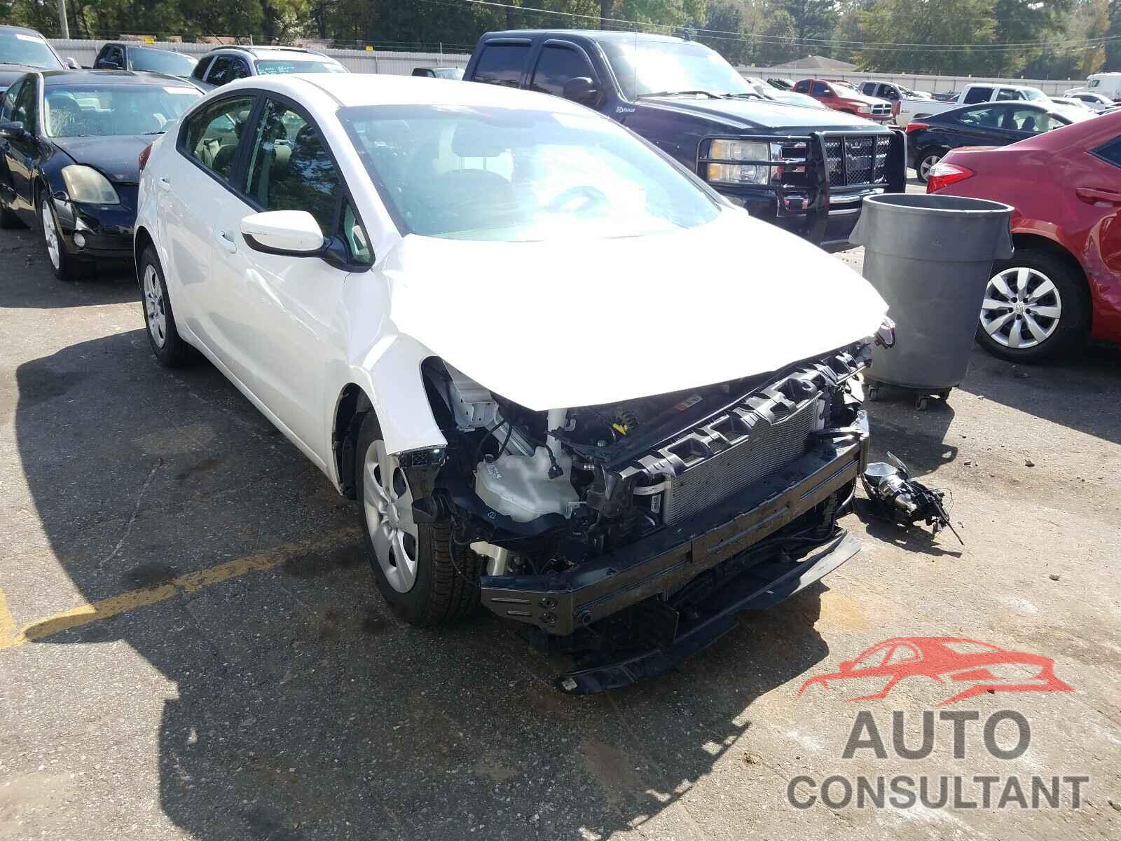 KIA FORTE 2018 - 3KPFK4A70JE275352