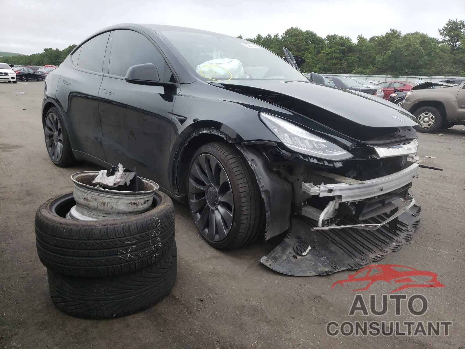TESLA MODEL Y 2020 - 5YJYGDEF5LF012153