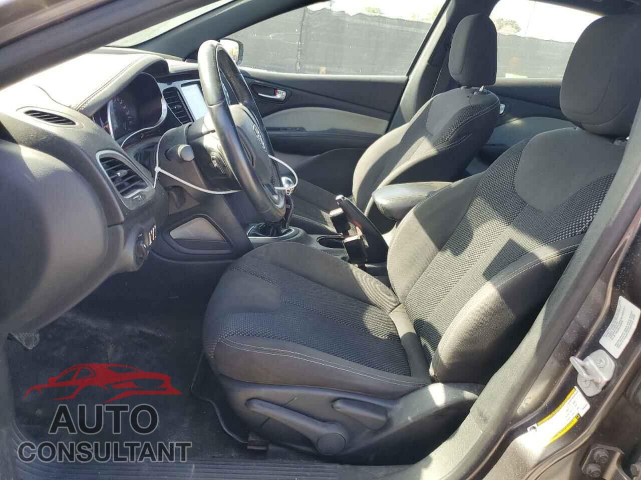 DODGE DART 2015 - 1C3CDFBB3FD362932