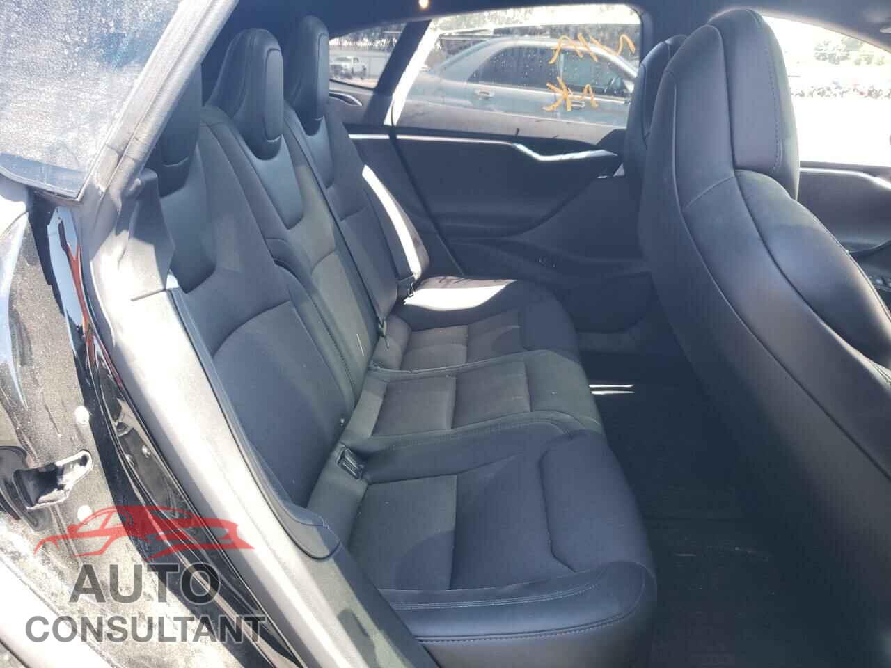TESLA MODEL S 2018 - 5YJSA1E28JF249039