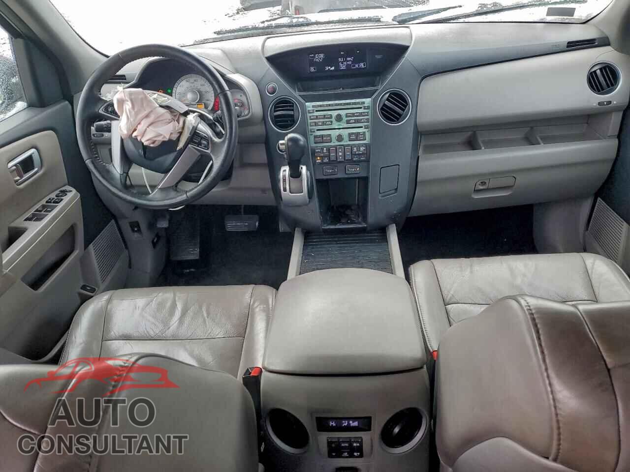 HONDA PILOT 2011 - 5FNYF4H69BB060686