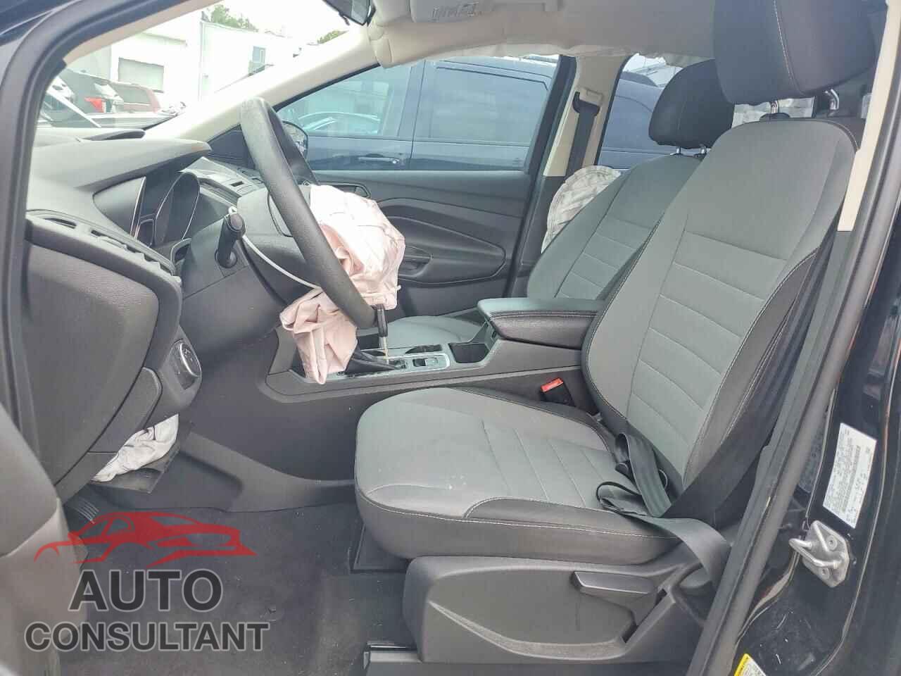 FORD ESCAPE 2017 - 1FMCU0F76HUC75720