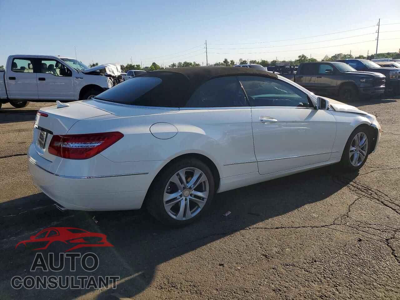 MERCEDES-BENZ E-CLASS 2011 - WDDKK5GF3BF060046