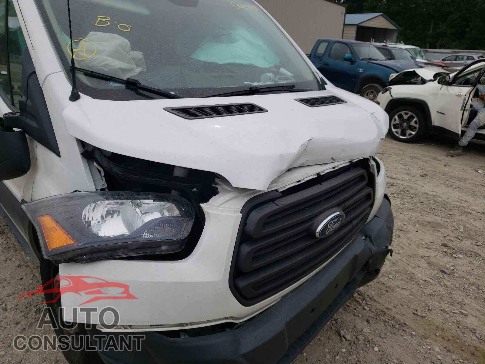 FORD TRANSIT CO 2018 - 1FTYE1YM8JKA25686