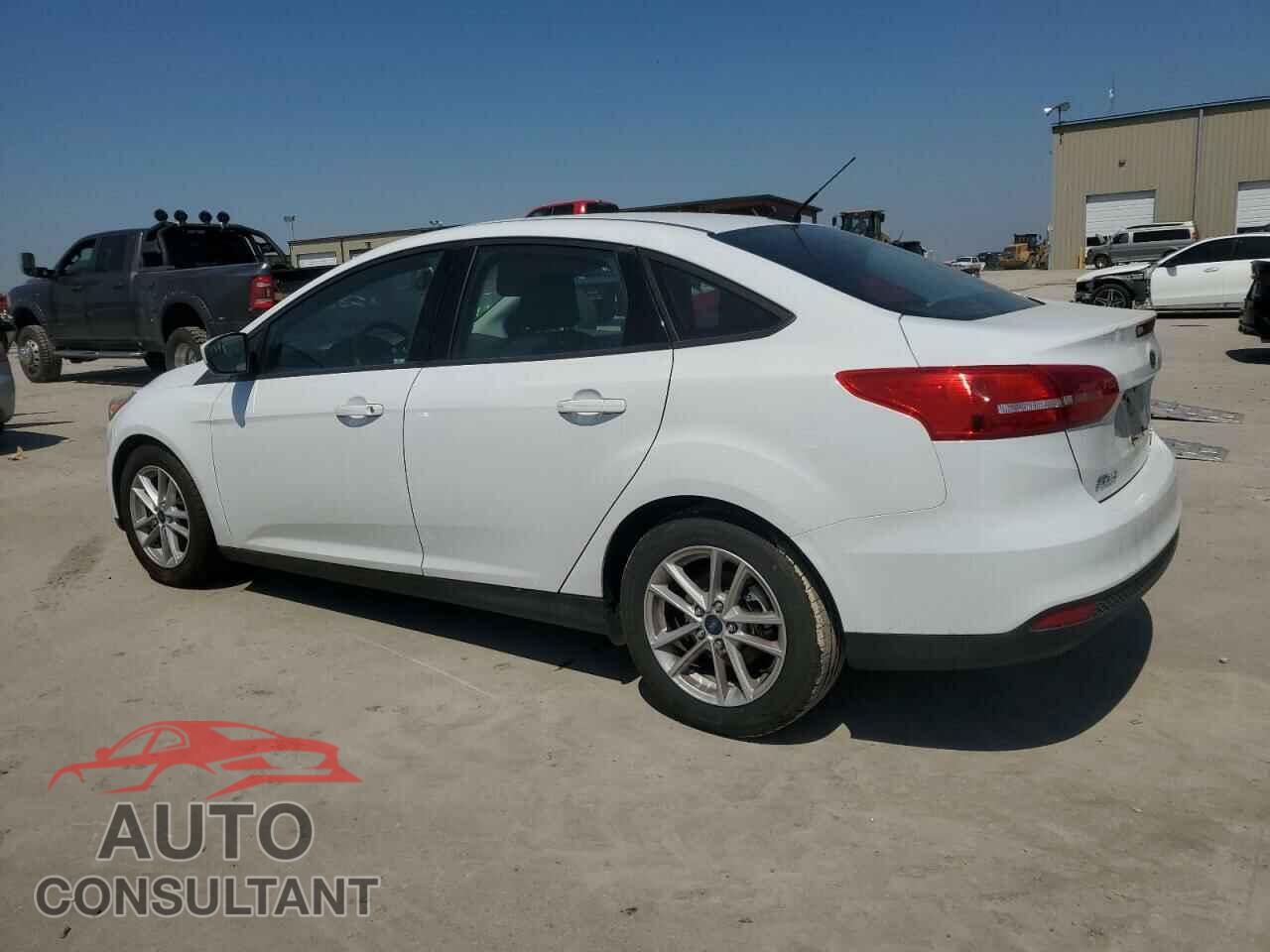 FORD FOCUS 2018 - 1FADP3FE6JL293572