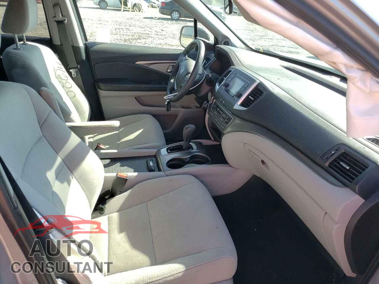 HONDA PILOT 2018 - 5FNYF6H19JB005332