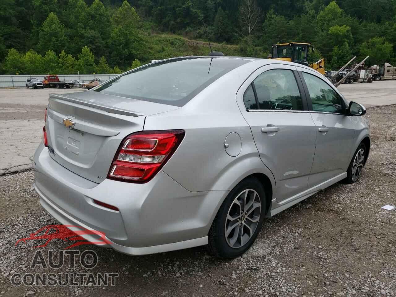 CHEVROLET SONIC 2017 - 1G1JD5SB0H4103131