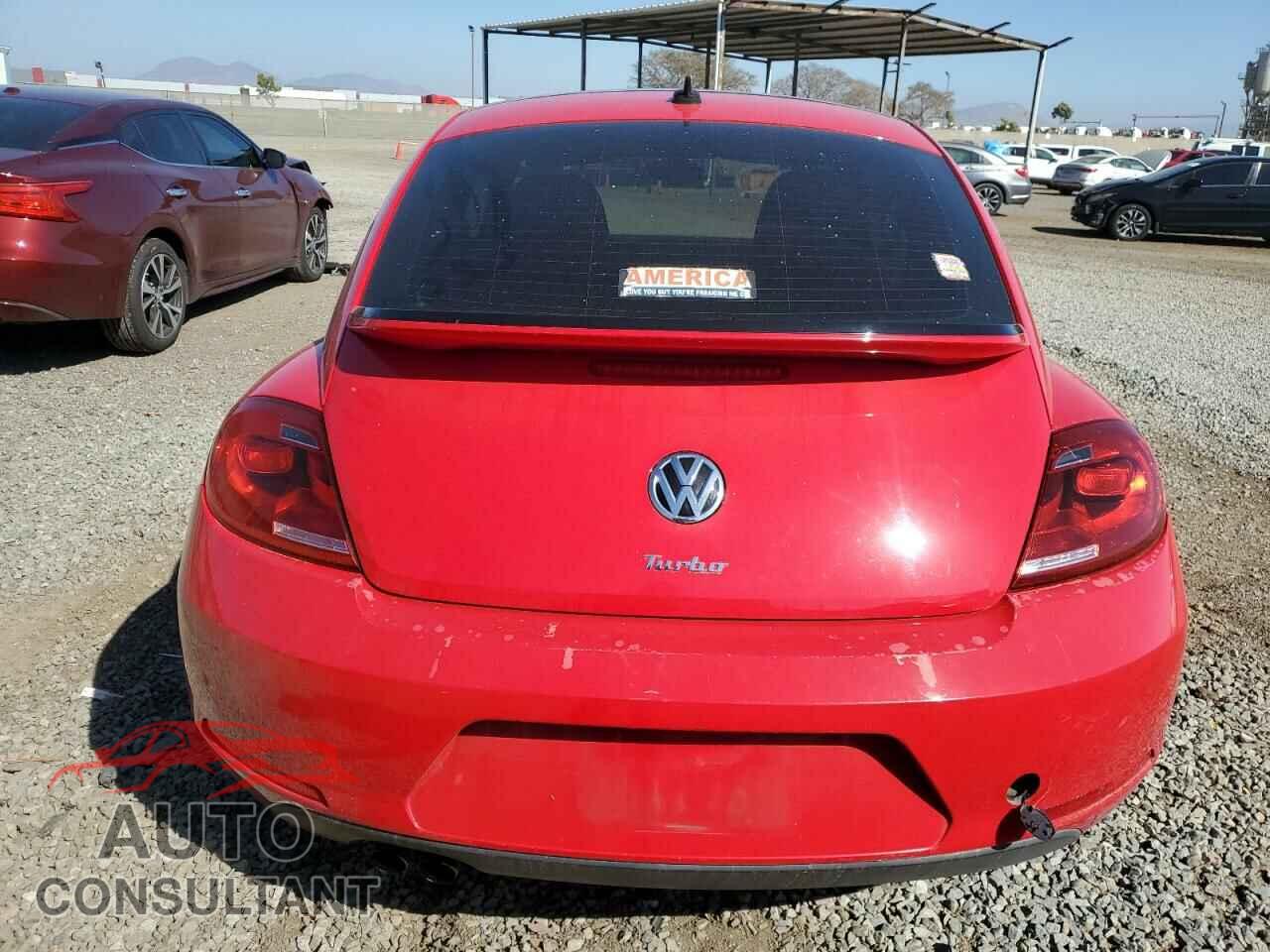 VOLKSWAGEN BEETLE 2016 - 3VWJ17AT5GM632144