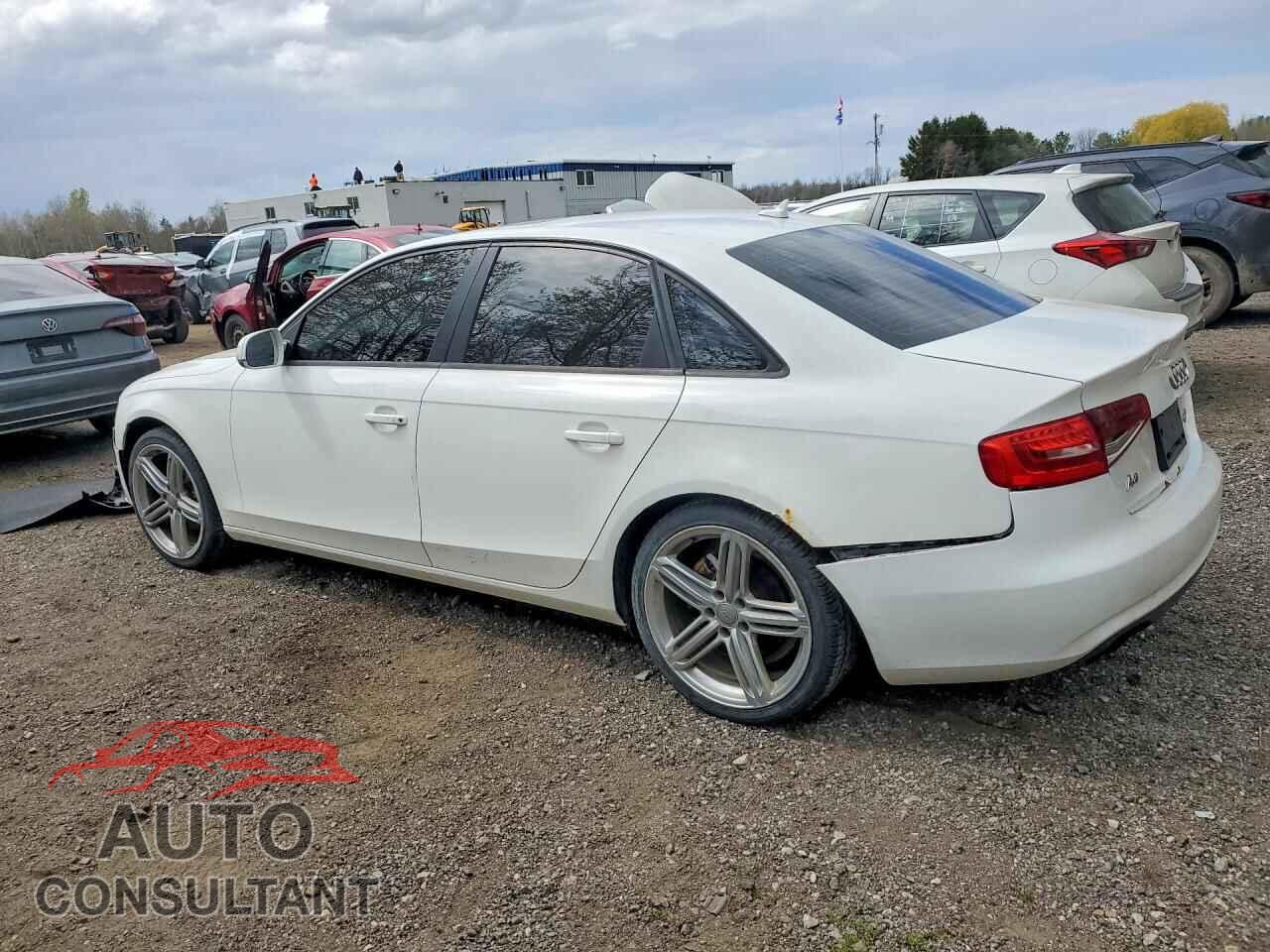 AUDI A4 2013 - WAUBFCFL8DN020058