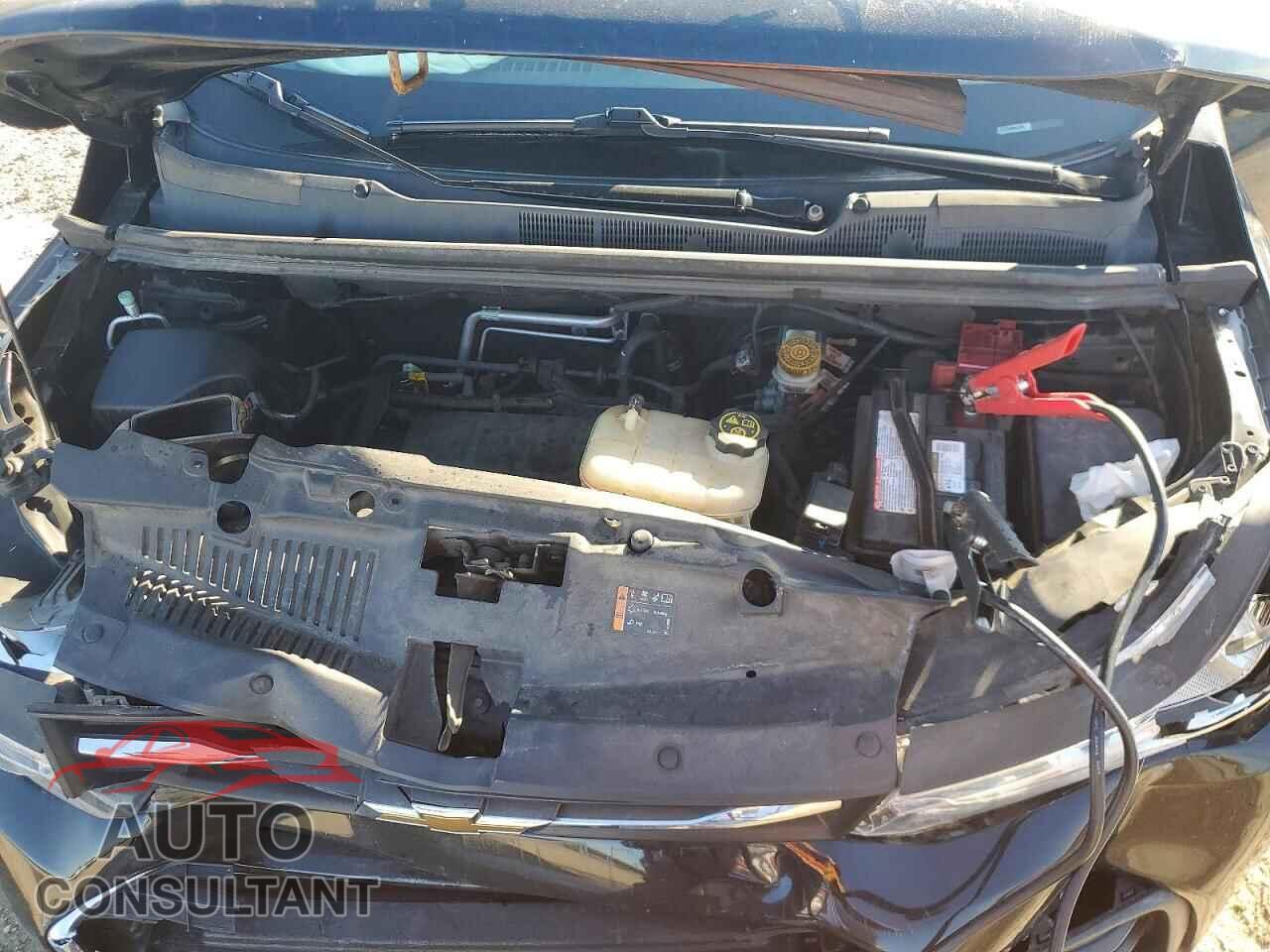 CHEVROLET TRAX 2019 - 3GNCJNSB3KL232935