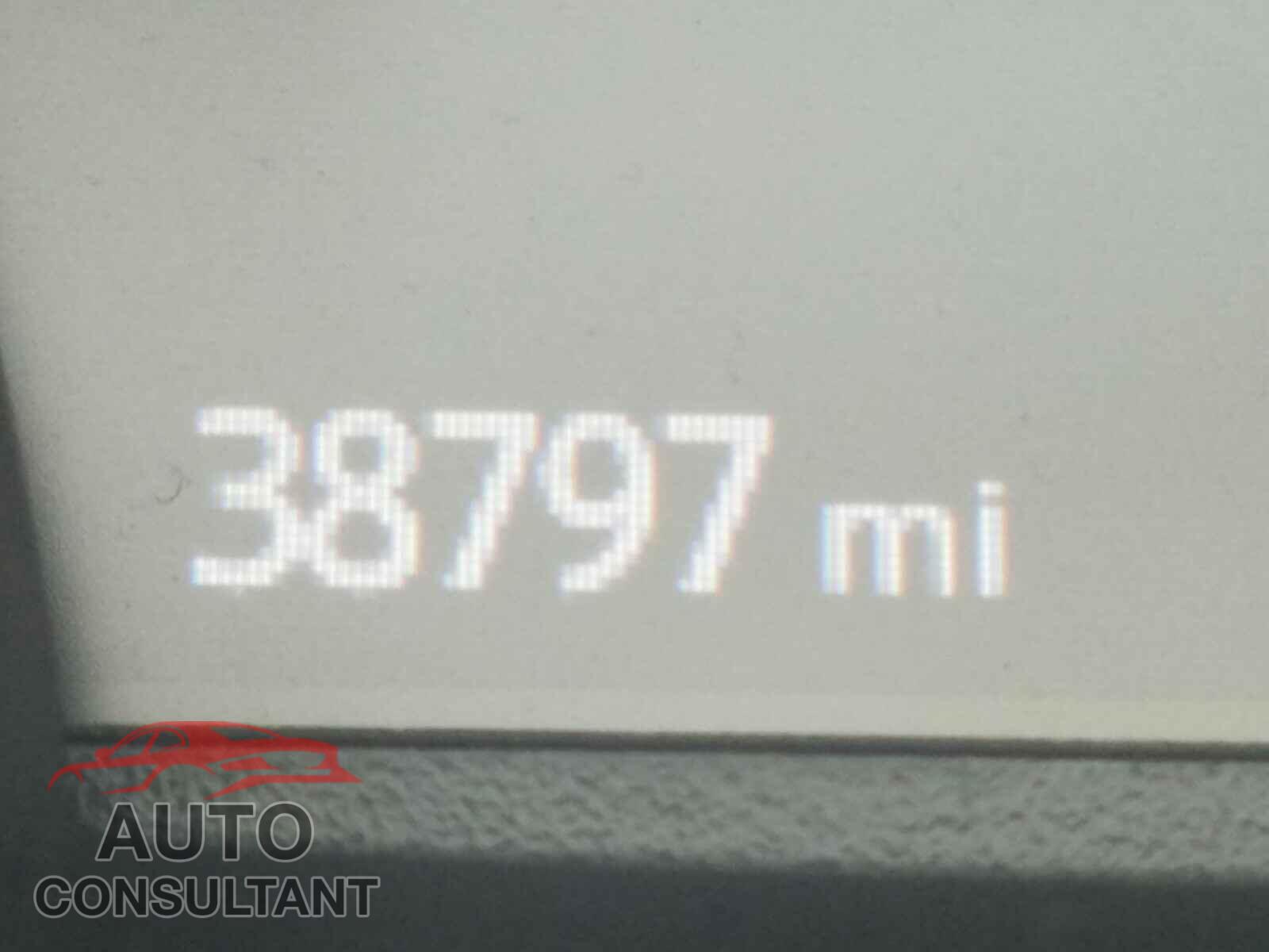 NISSAN PATHFINDER 2019 - 5N1DR2MN6KC589965