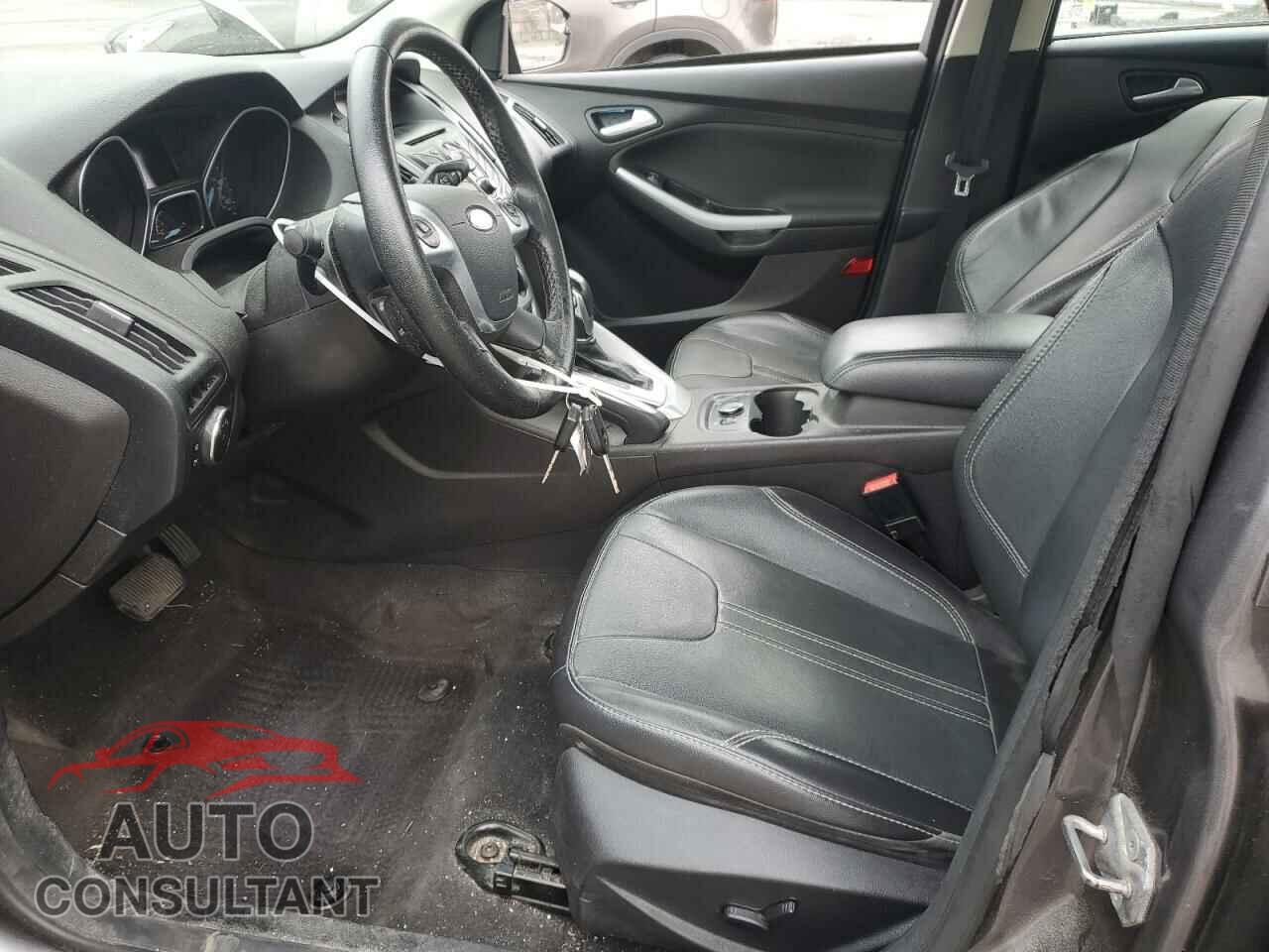 FORD FOCUS 2014 - 1FADP3F2XEL121010