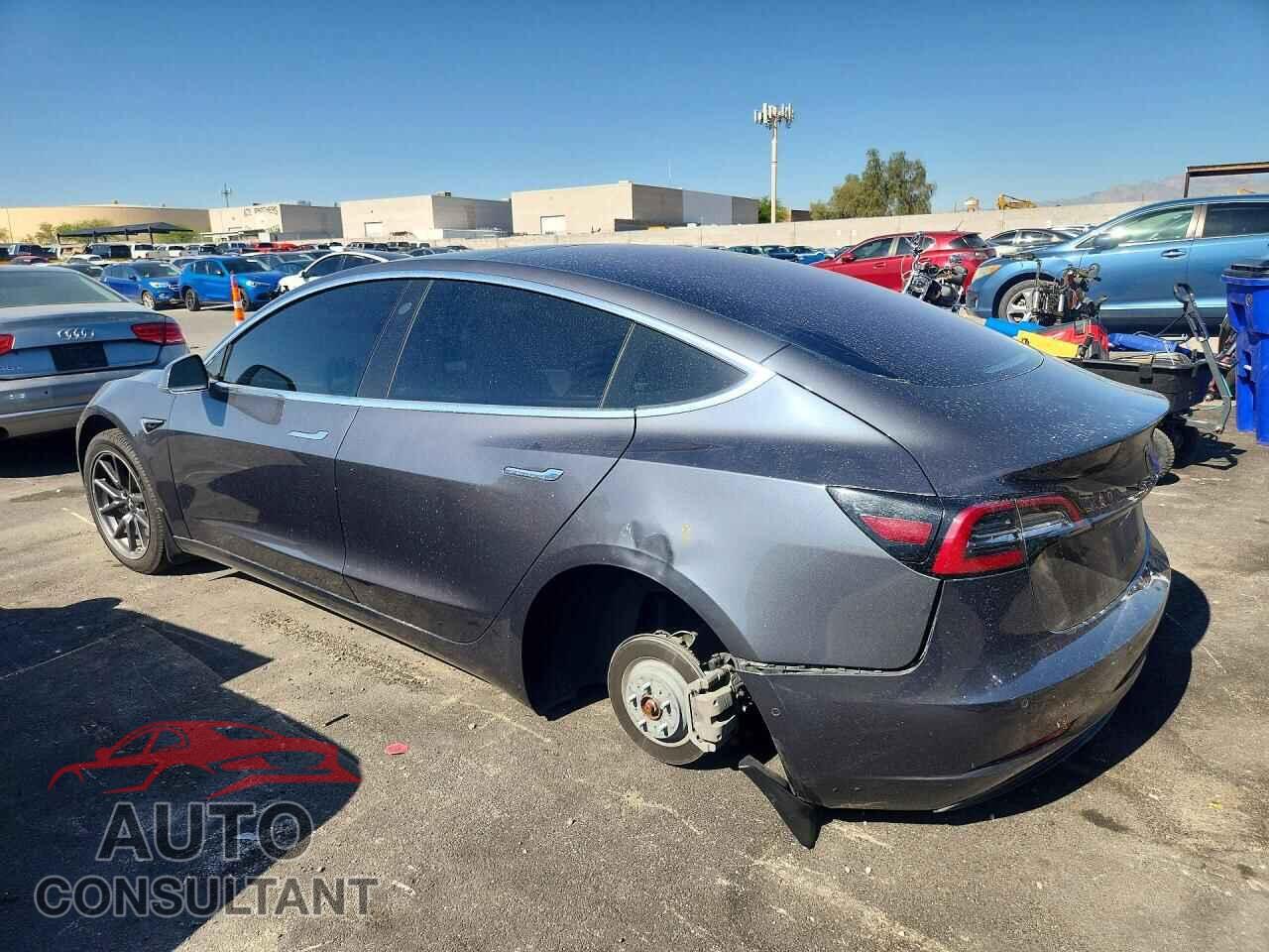 TESLA MODEL 3 2018 - 5YJ3E1EA9JF166915