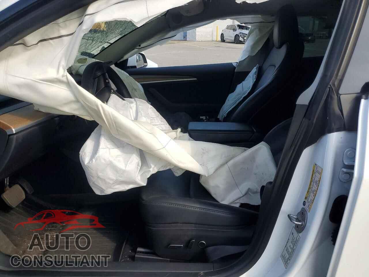 TESLA MODEL 3 2023 - 5YJ3E1EA3PF552657