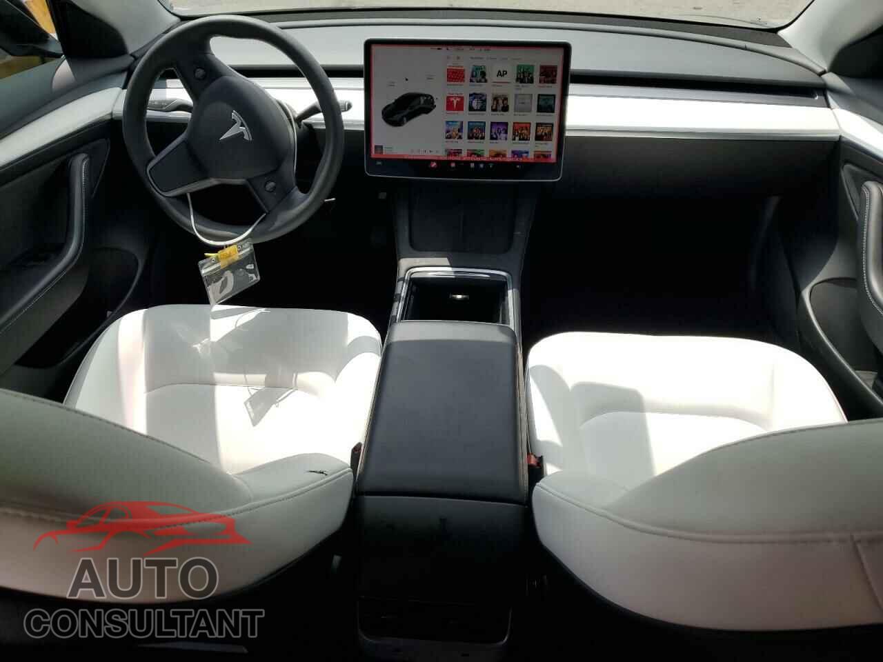 TESLA MODEL 3 2021 - 5YJ3E1EA5MF089903
