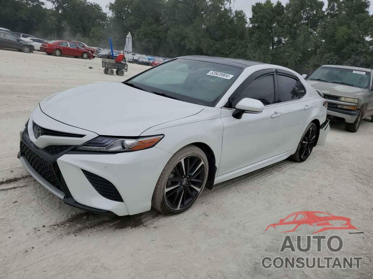 TOYOTA CAMRY 2018 - 4T1B61HK2JU134193