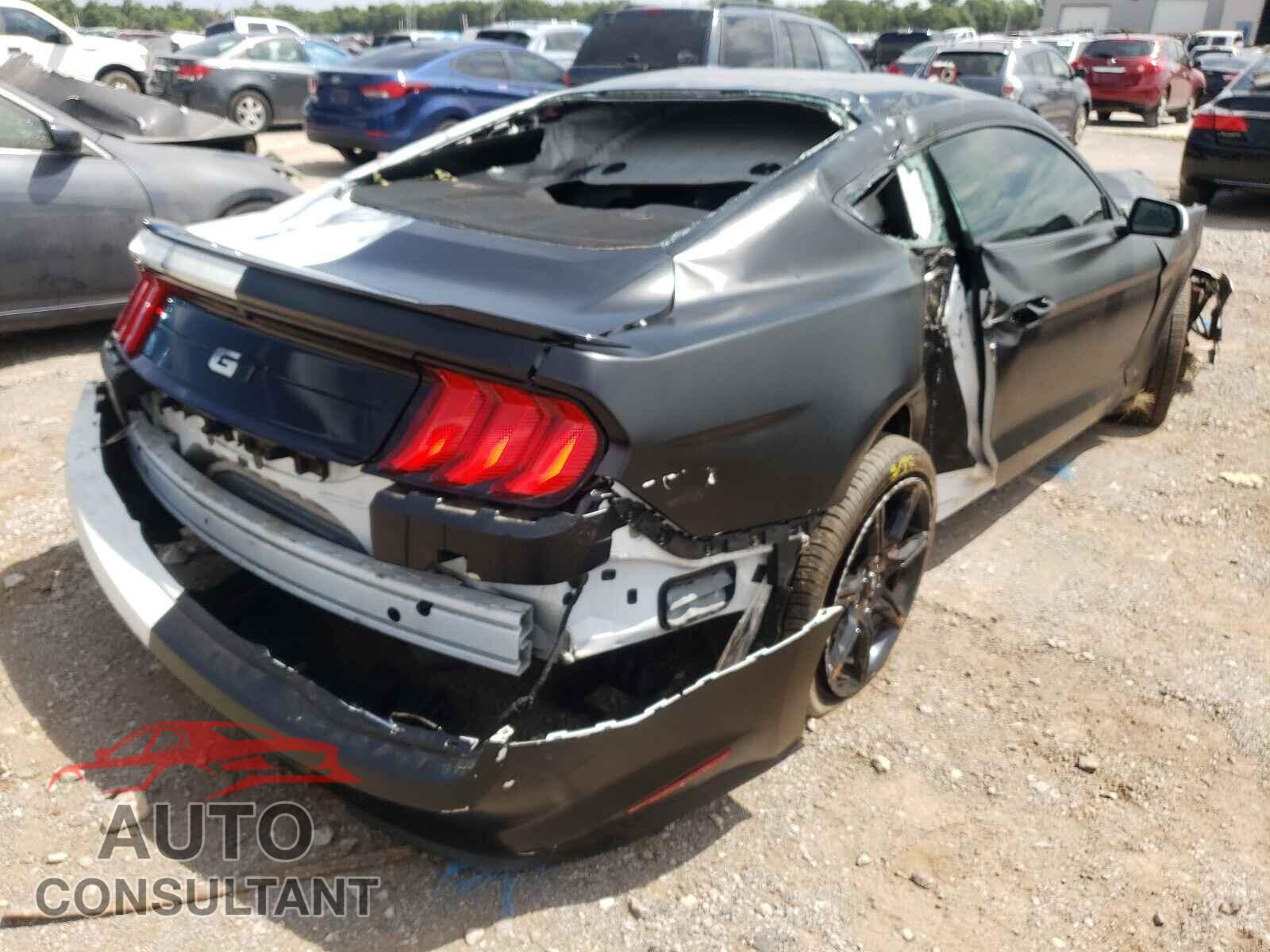 FORD MUSTANG 2018 - 1FA6P8CF8J5104282