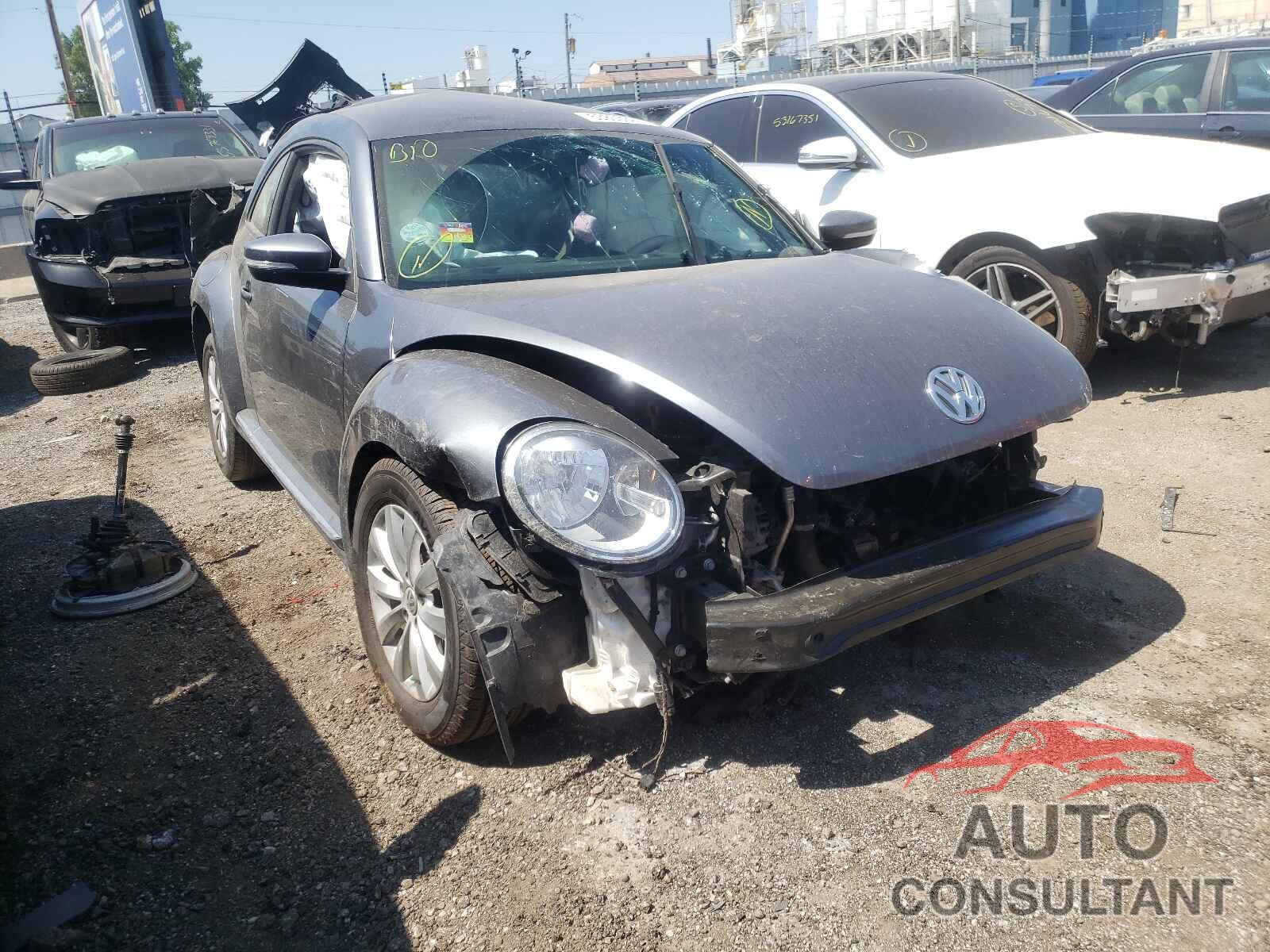 VOLKSWAGEN BEETLE 2019 - 3VWFD7AT0KM708942