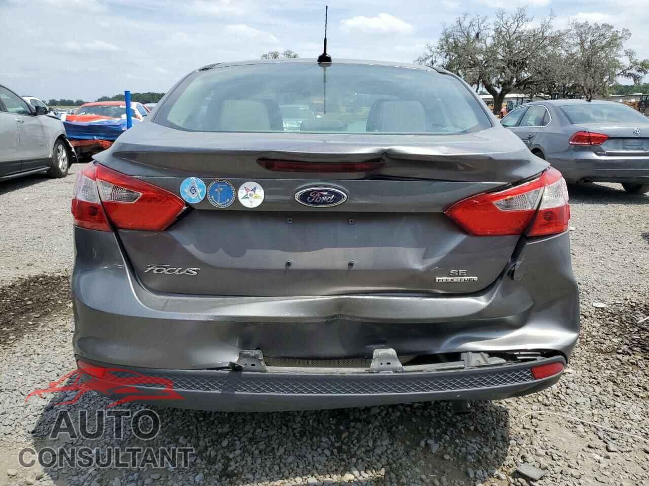 FORD FOCUS 2014 - 1FADP3F2XEL321594