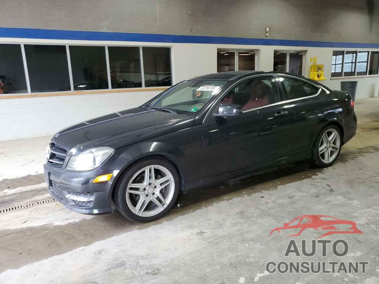 MERCEDES-BENZ C-CLASS 2015 - WDDGJ4HB1FG438475