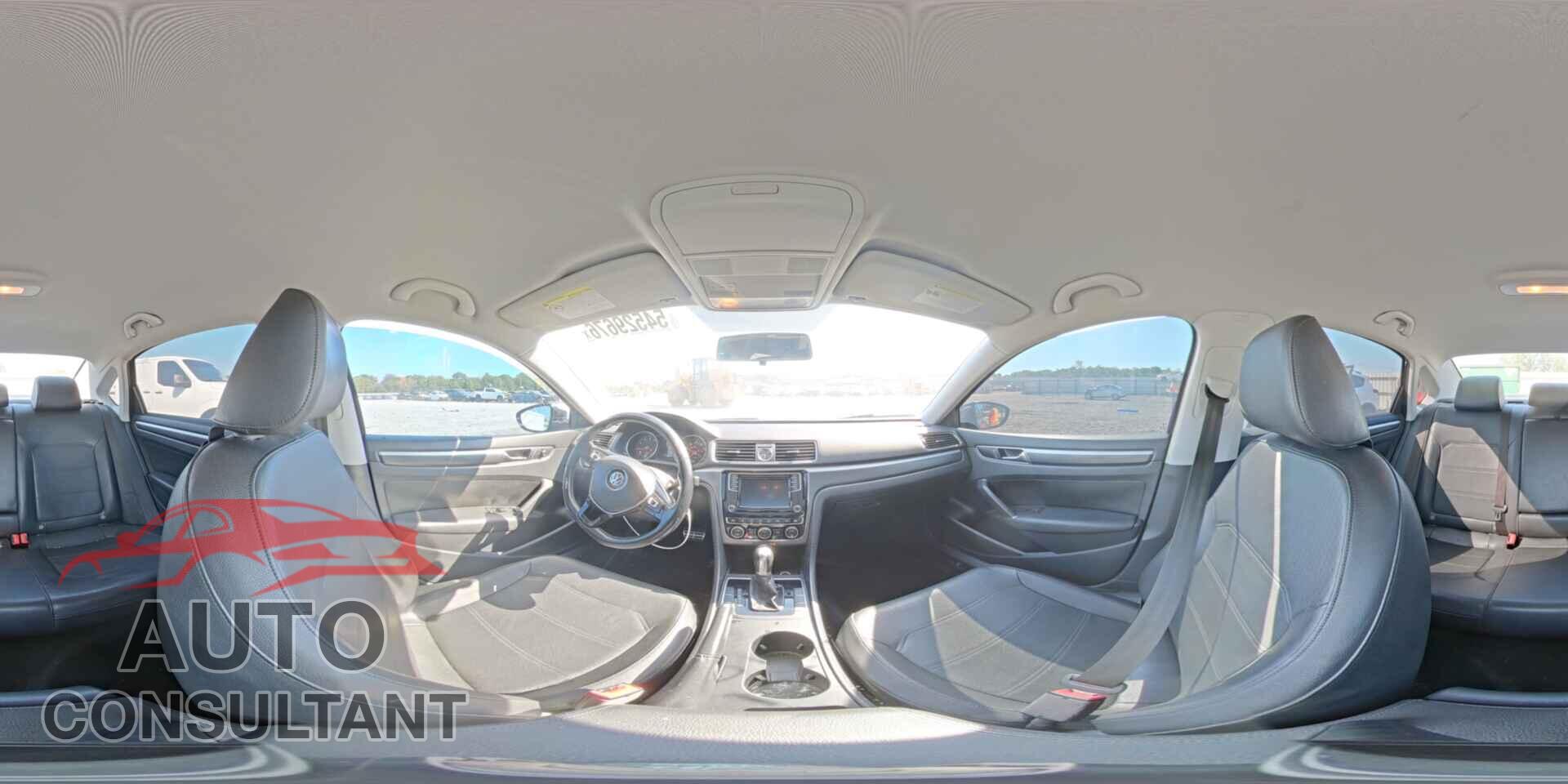 VOLKSWAGEN PASSAT 2017 - 1VWDT7A32HC013169