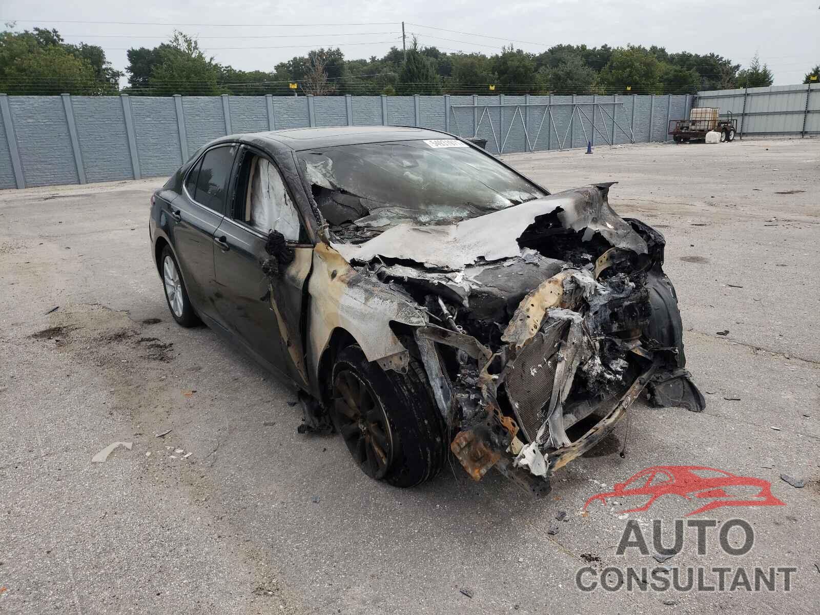 TOYOTA CAMRY 2018 - JTNB11HK2J3000871
