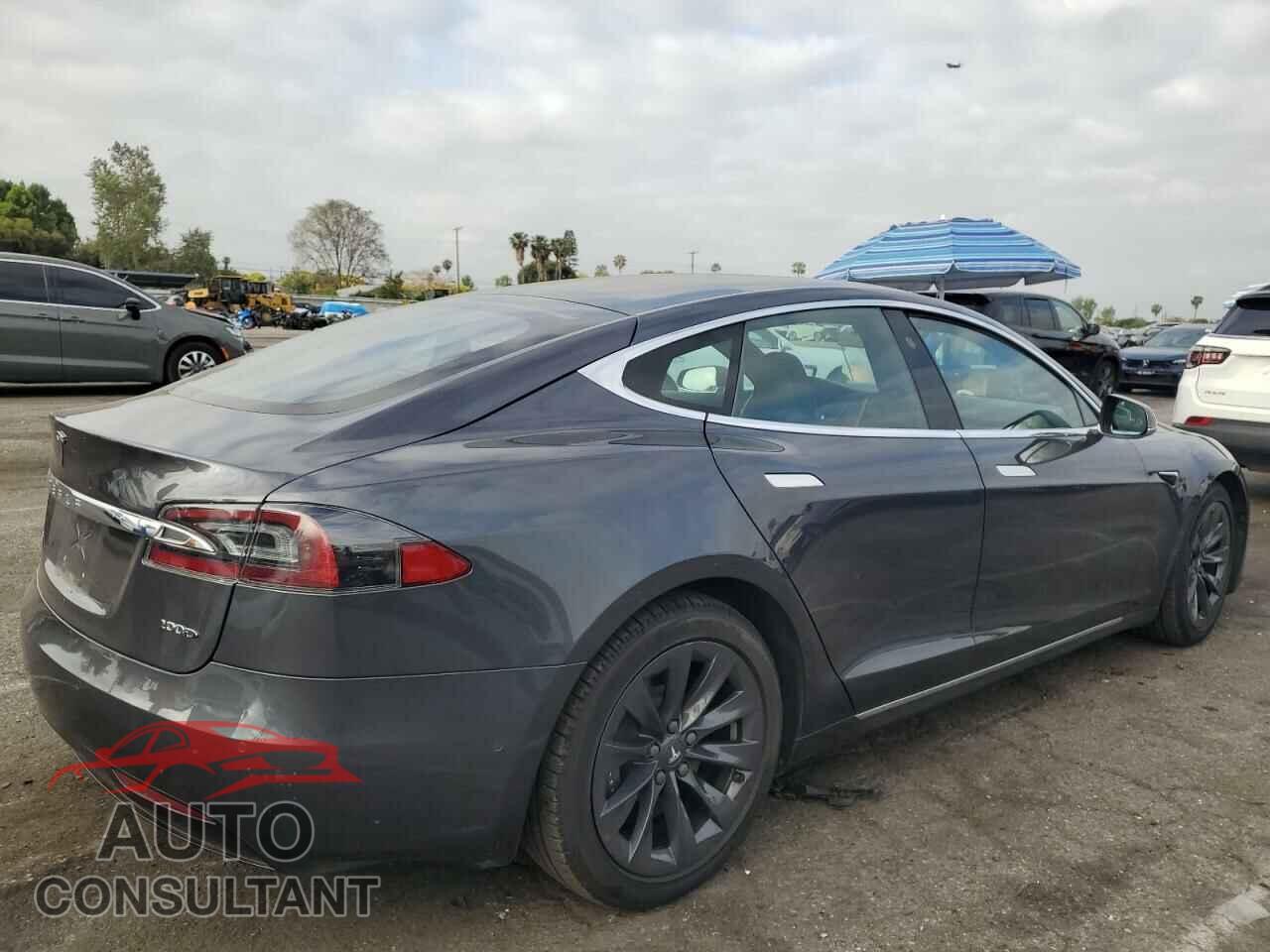 TESLA MODEL S 2018 - 5YJSA1E26JF288227