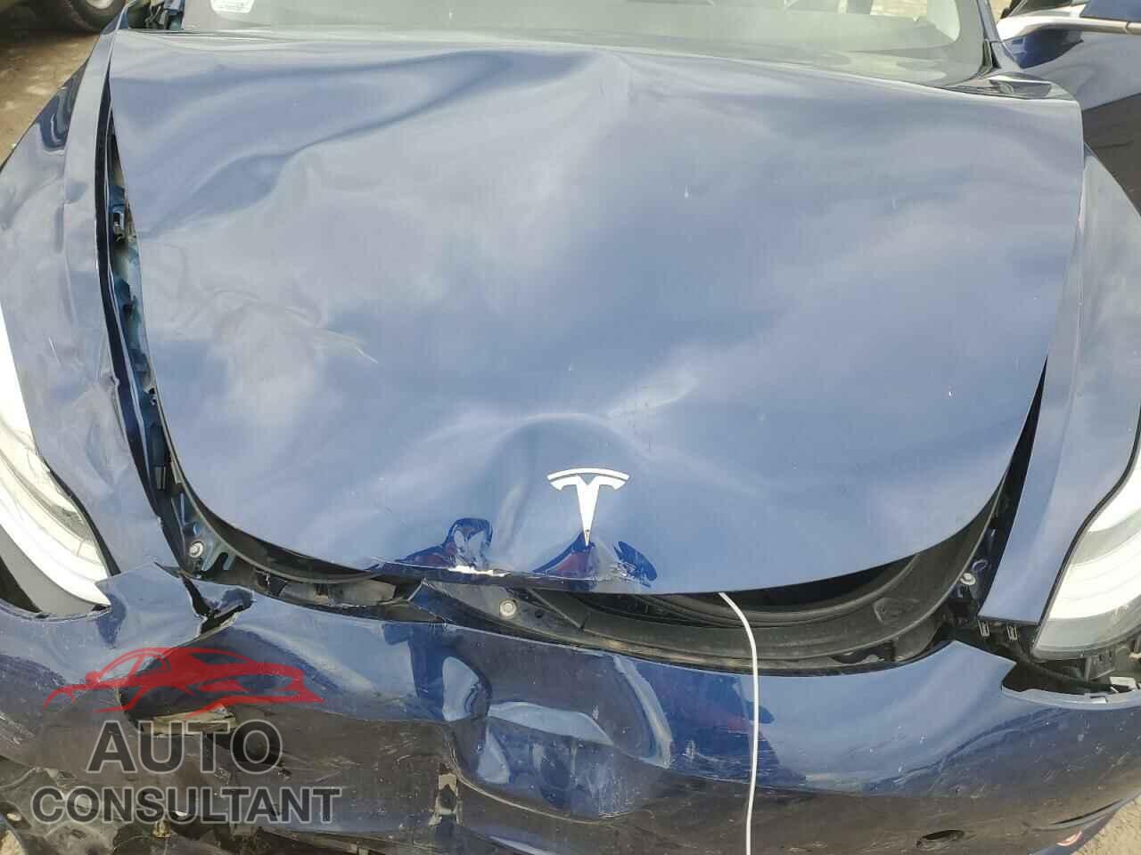 TESLA MODEL 3 2017 - 5YJ3E1EA0HF003015