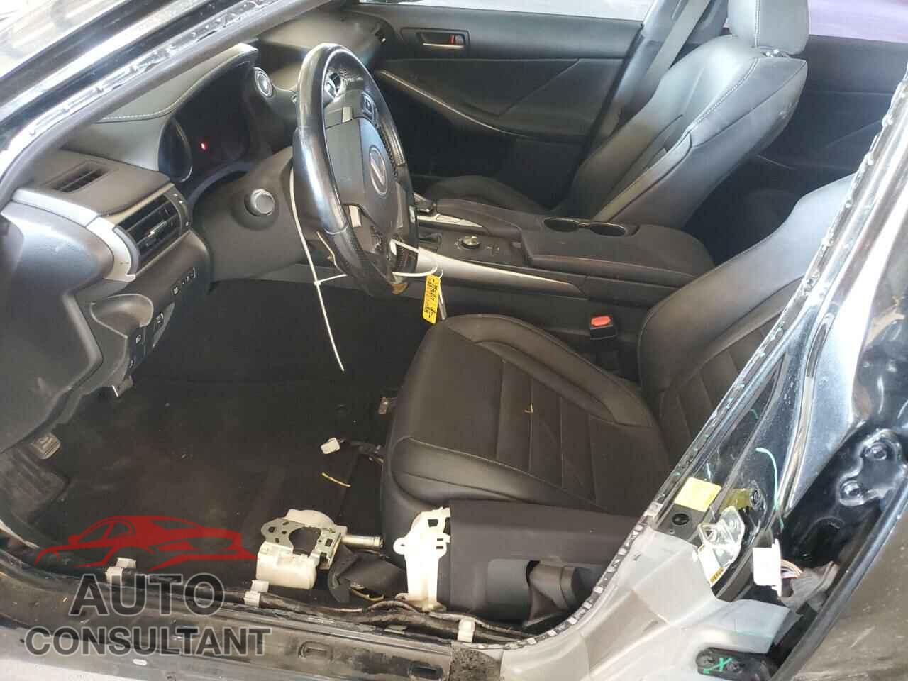 LEXUS IS 2017 - JTHBA1D28H5049497
