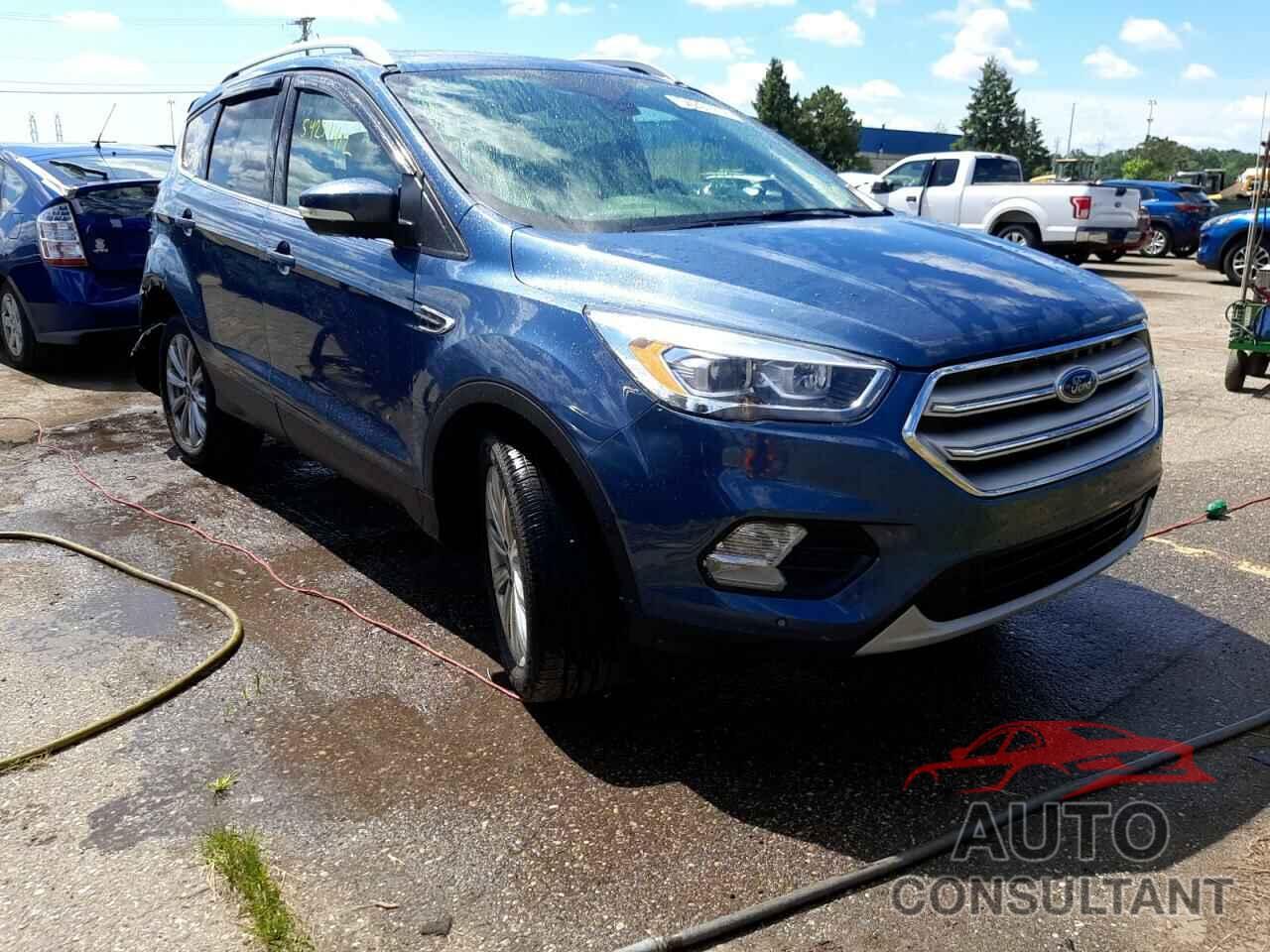 FORD ESCAPE 2018 - 1FMCU9J93JUC68789