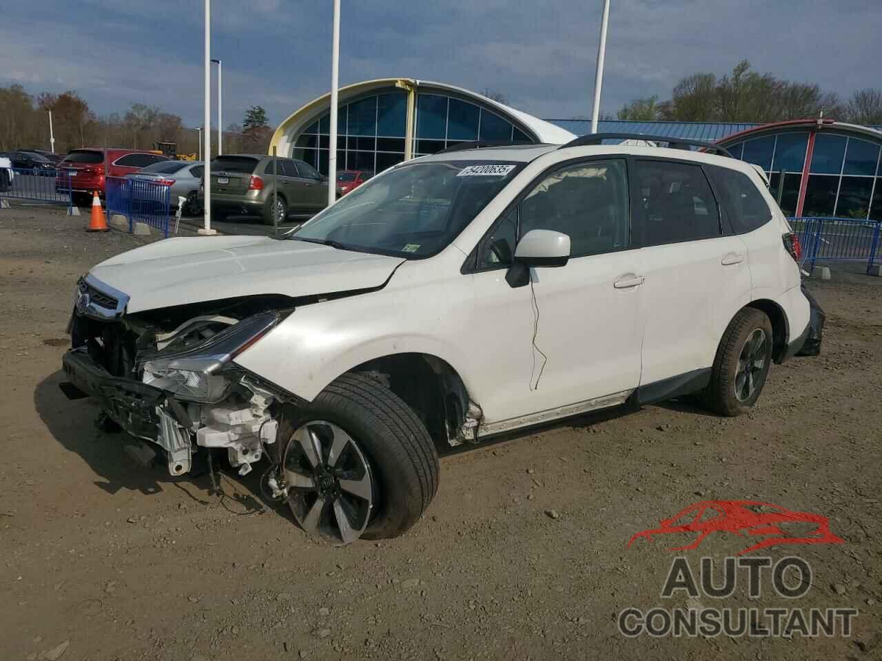 SUBARU FORESTER 2018 - JF2SJAGC8JH611622