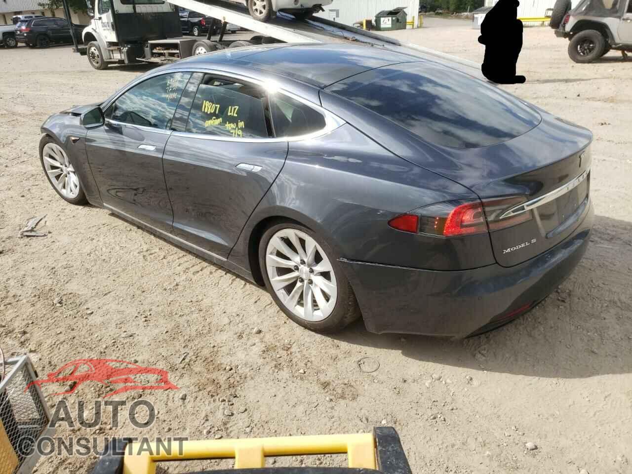 TESLA MODEL S 2017 - 5YJSA1E23HF231607