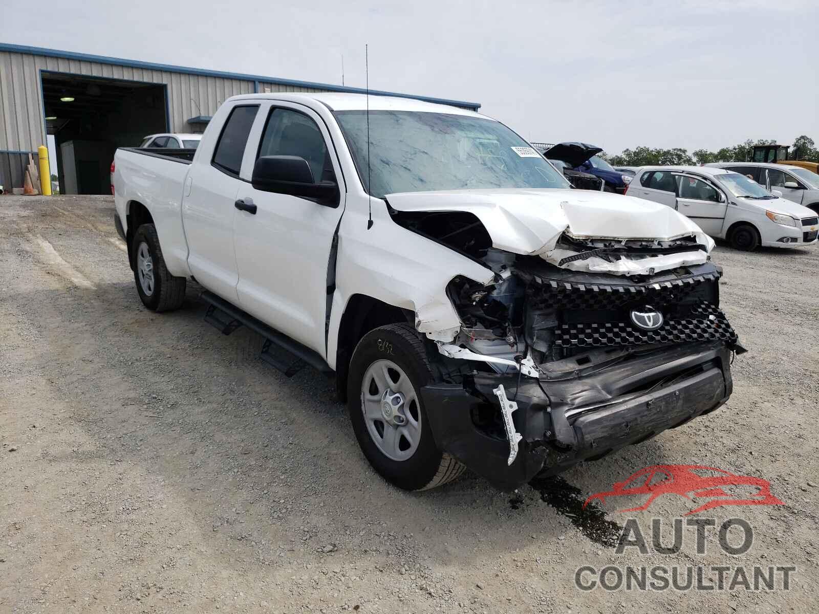 TOYOTA TUNDRA 2019 - 5TFUM5F16KX082801