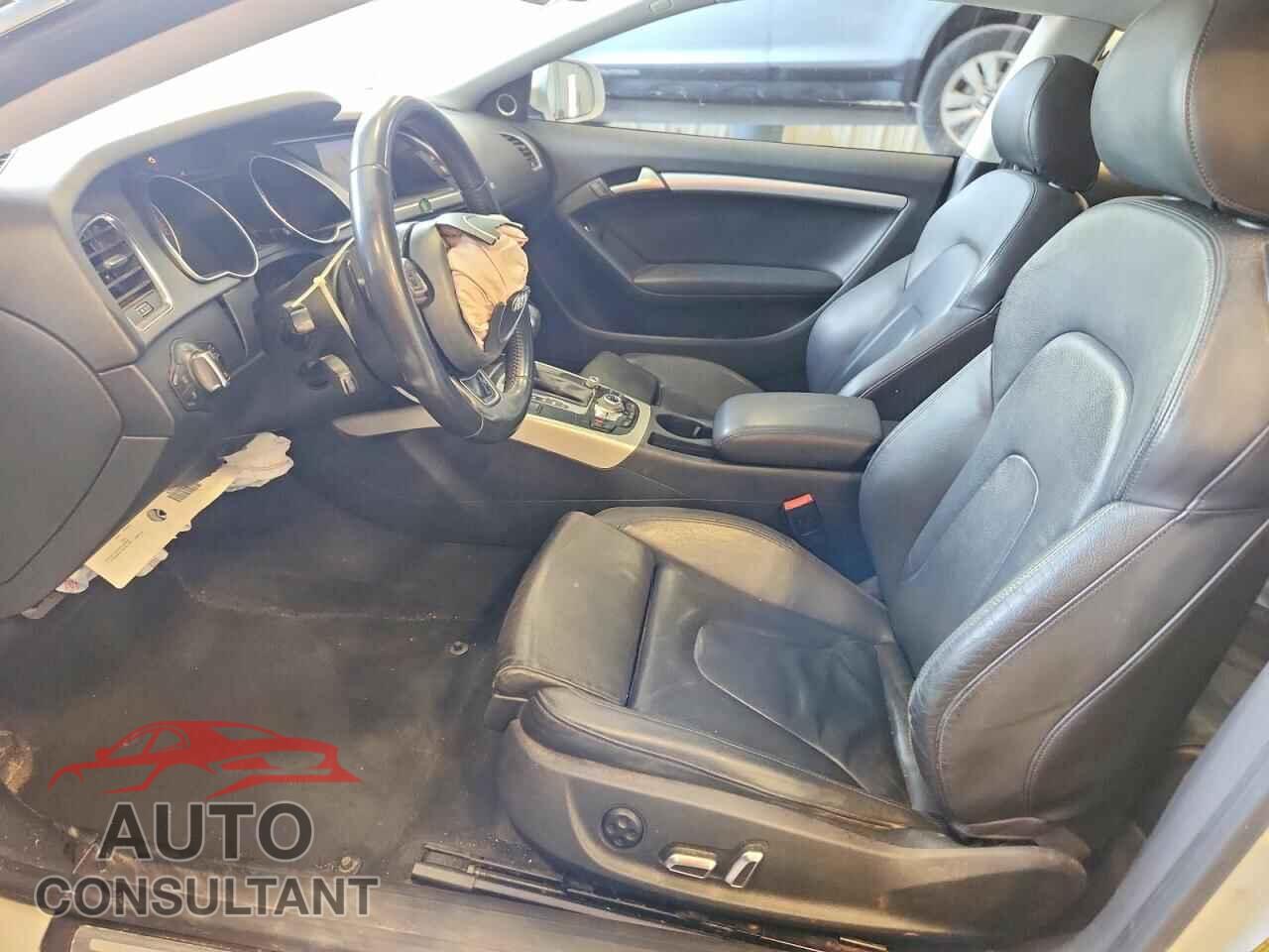 AUDI A5 2013 - WAULFAFR3DA054042