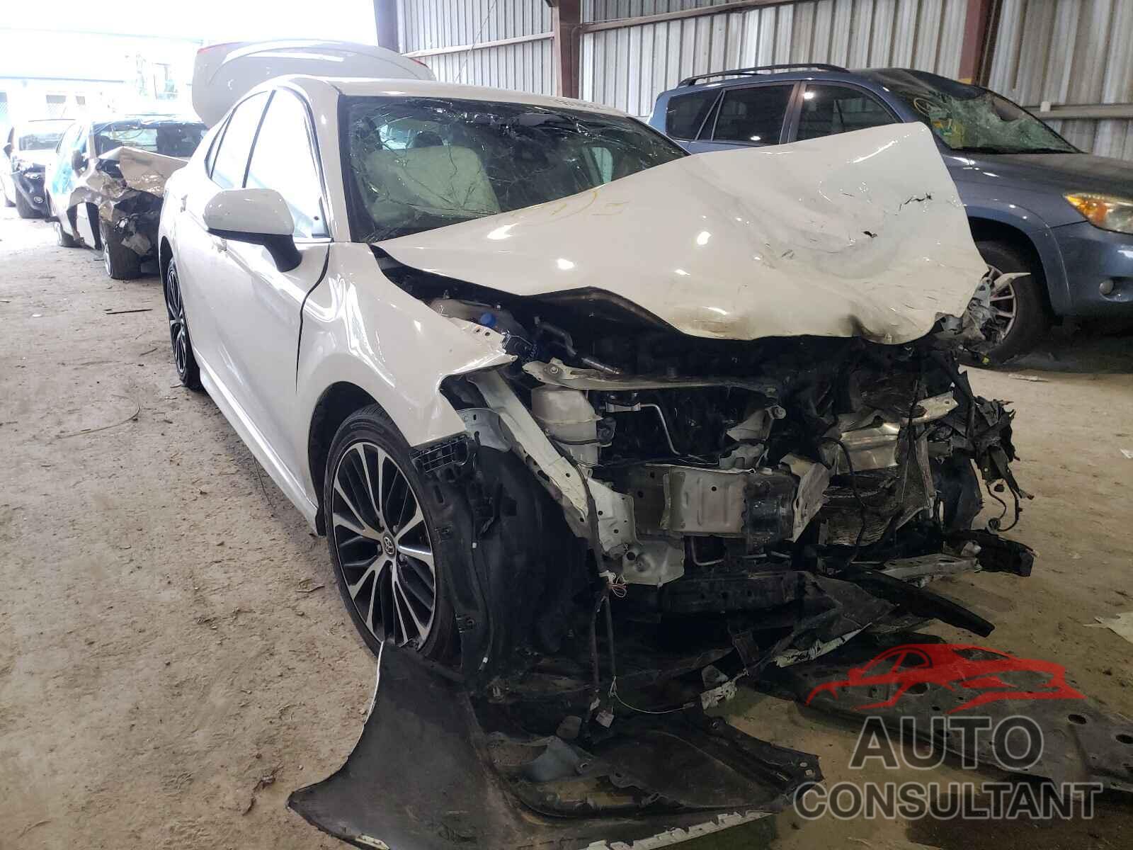 TOYOTA CAMRY 2019 - 4T1B11HK4KU710799