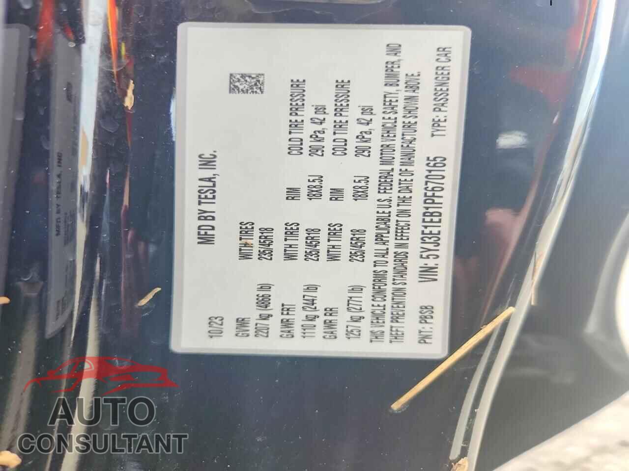 TESLA MODEL 3 2023 - 5YJ3E1EB1PF670165