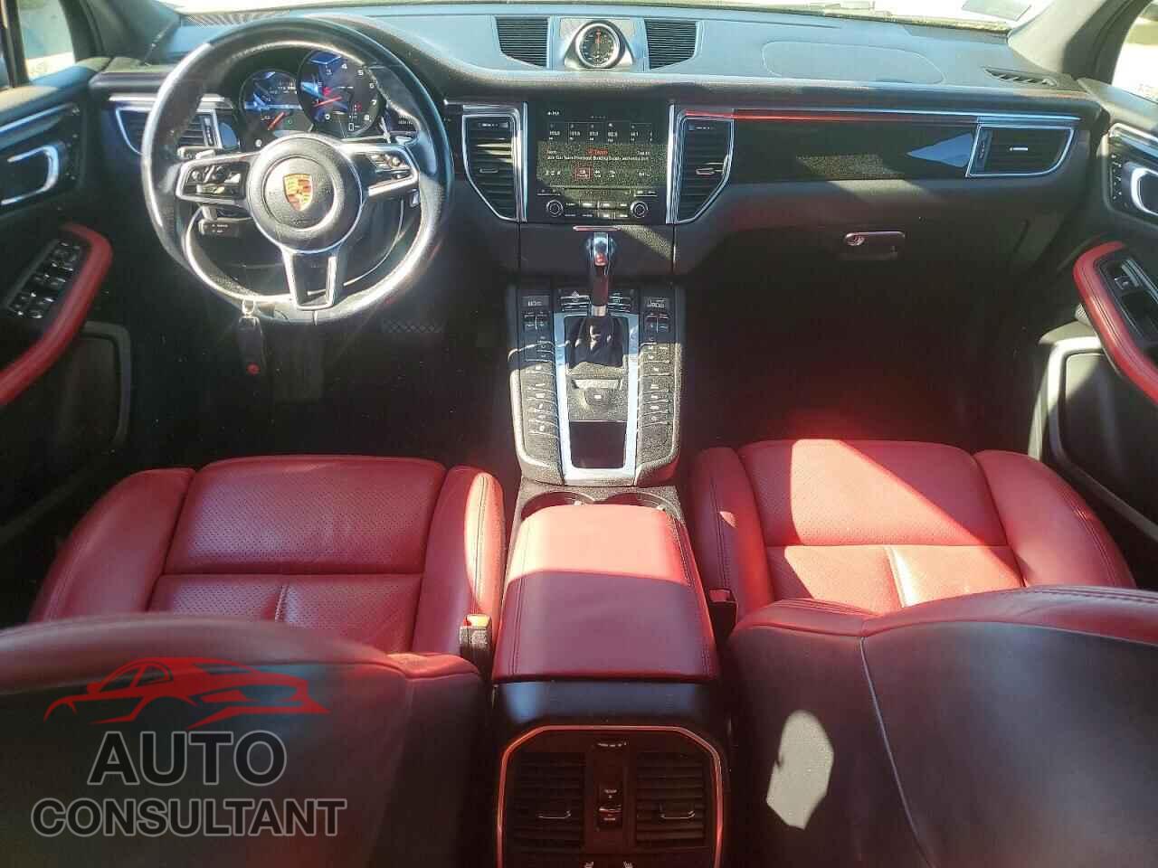 PORSCHE MACAN 2018 - WP1AA2A59JLB18473